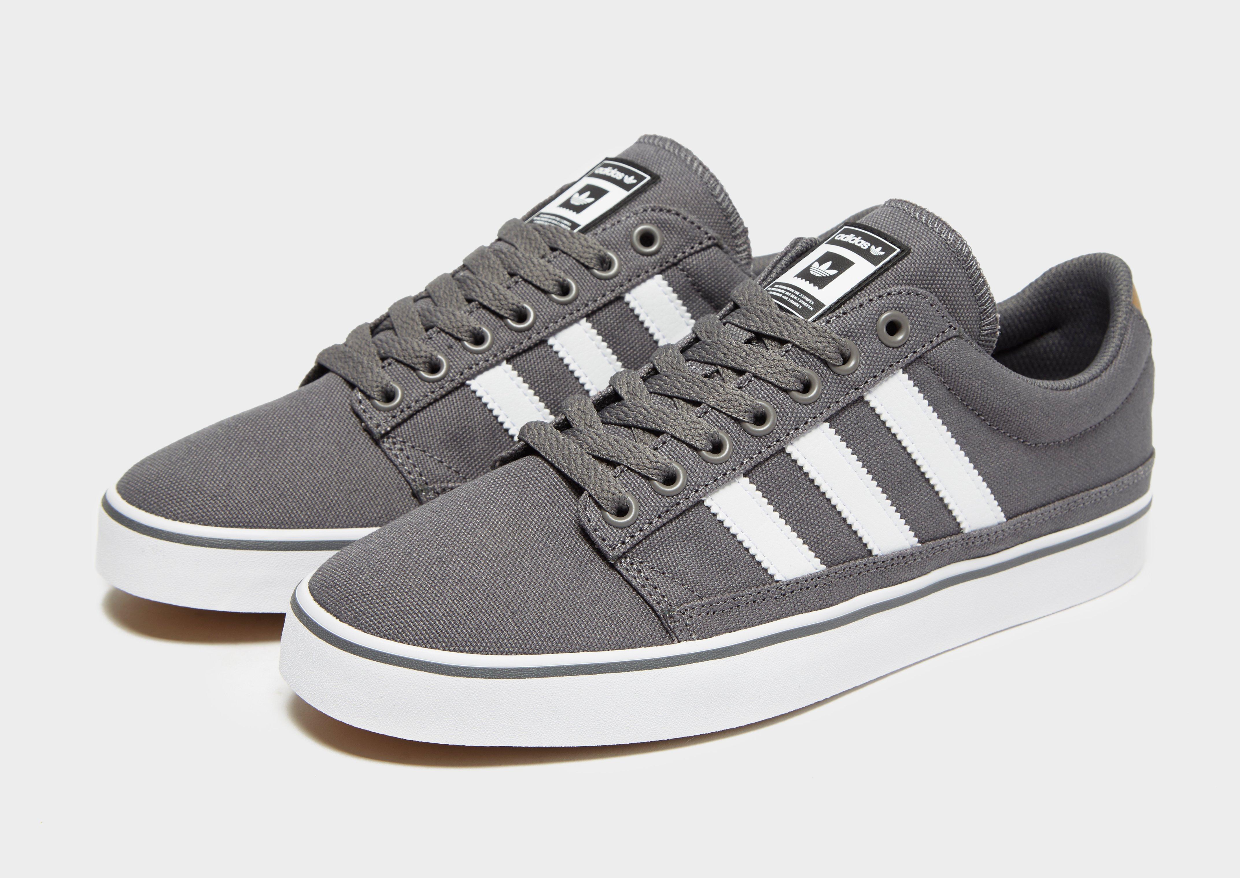 adidas rayado grey