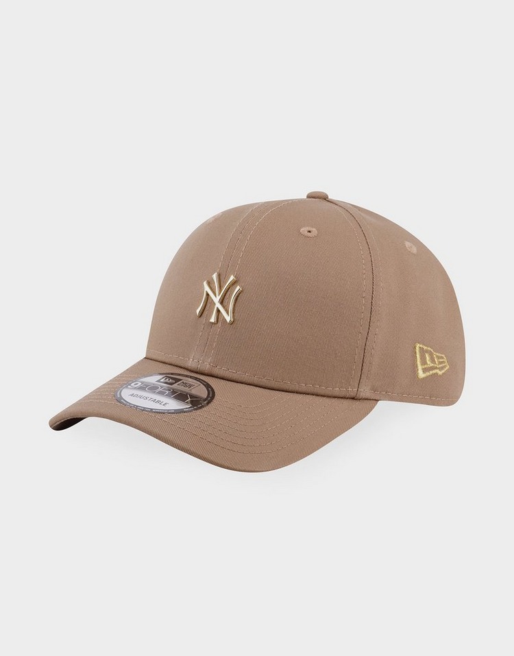 New Era หมวกแก็ป 9FORTY New York Gold Metal