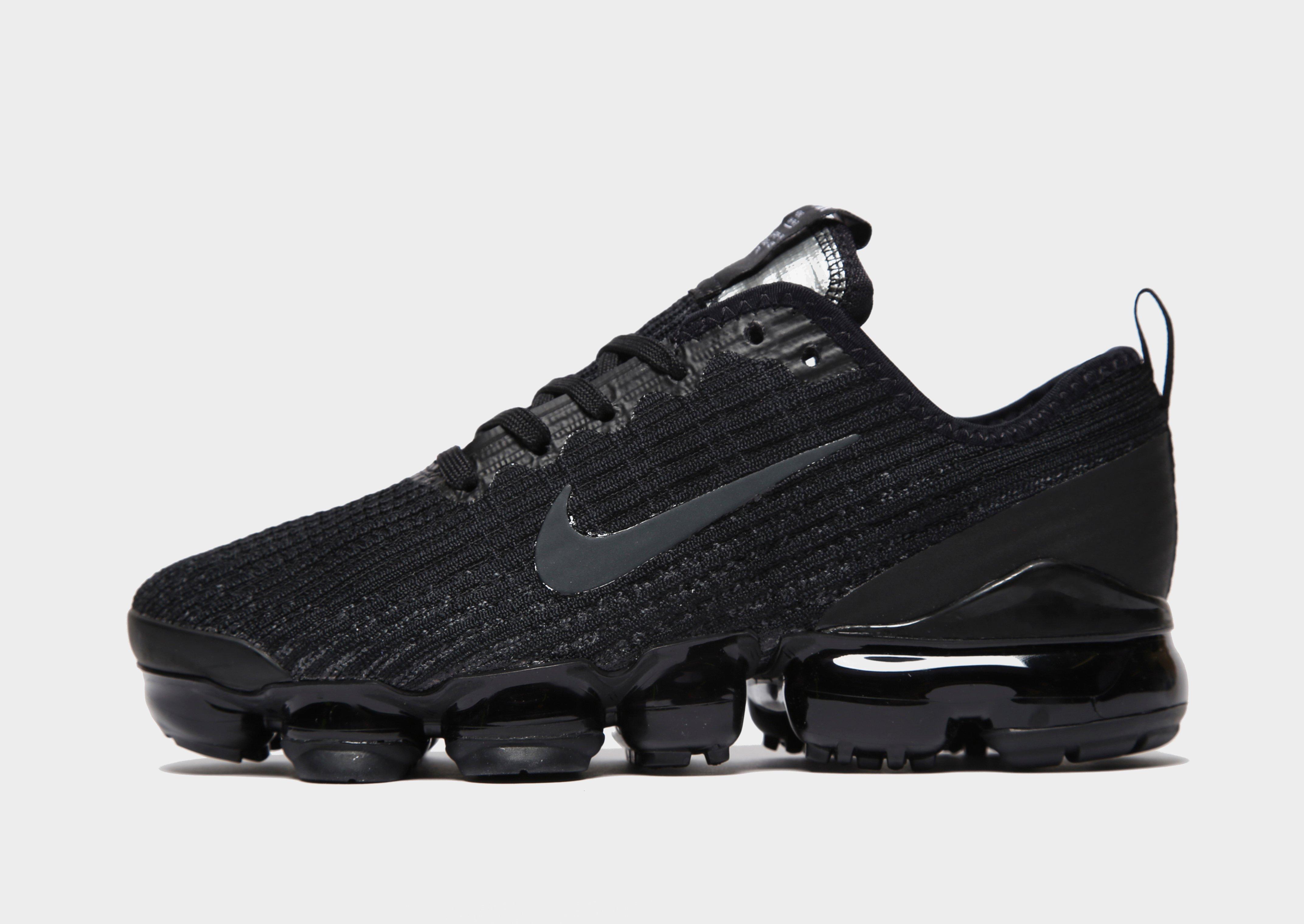 Acquista Nike Air VaporMax Flyknit 3 Junior in Nero