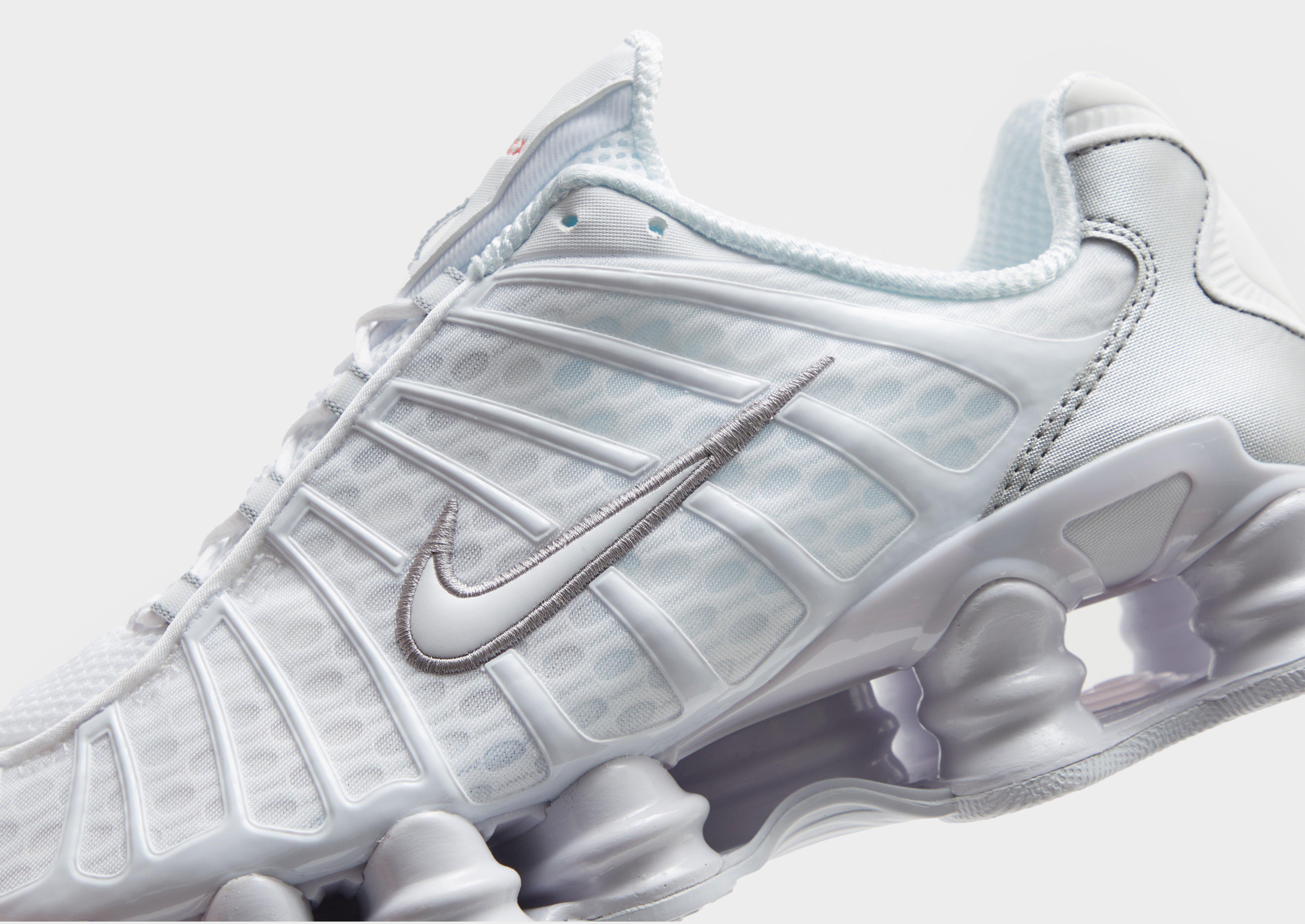 All white clearance nike shox