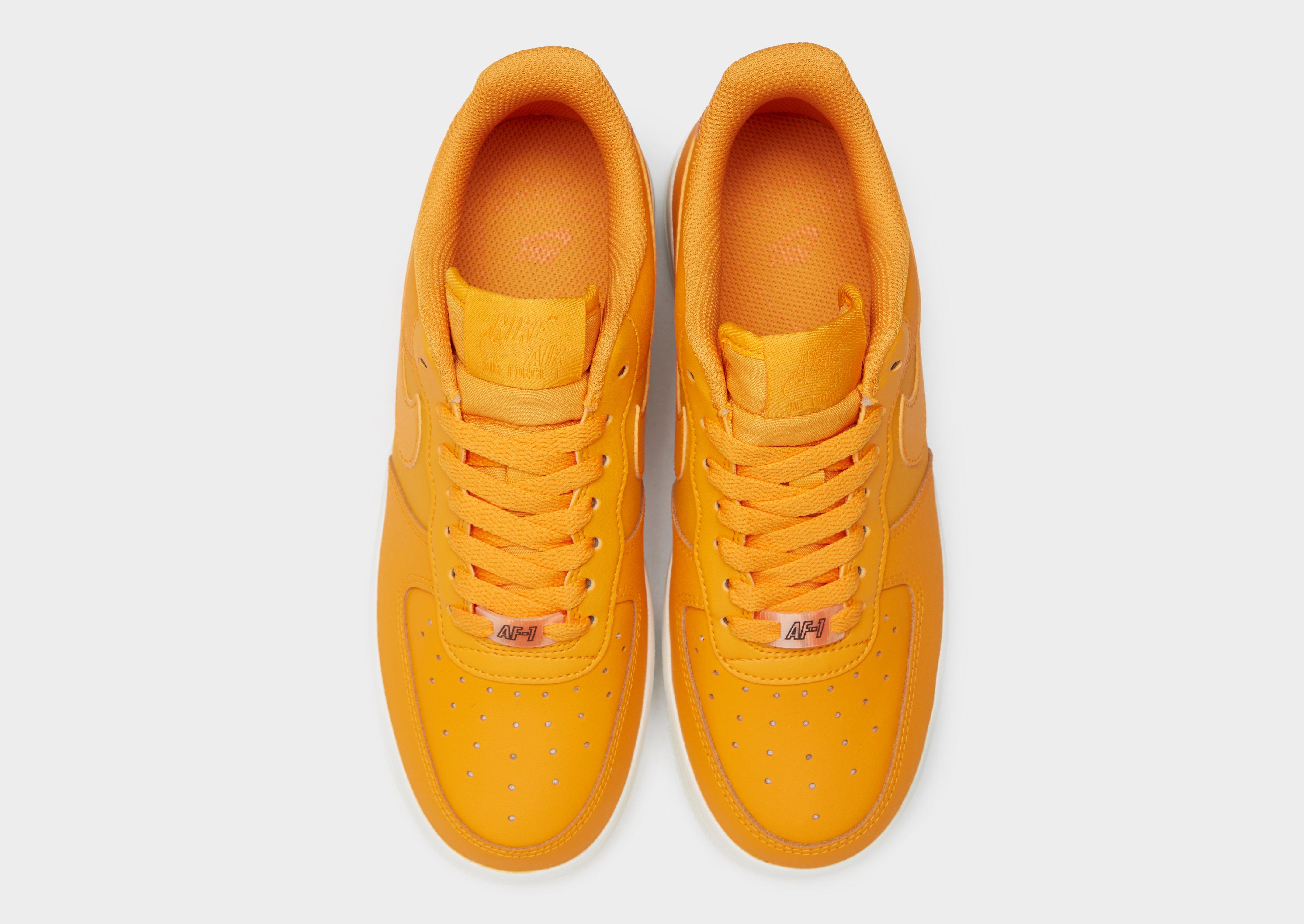 nike air force mujer mostaza