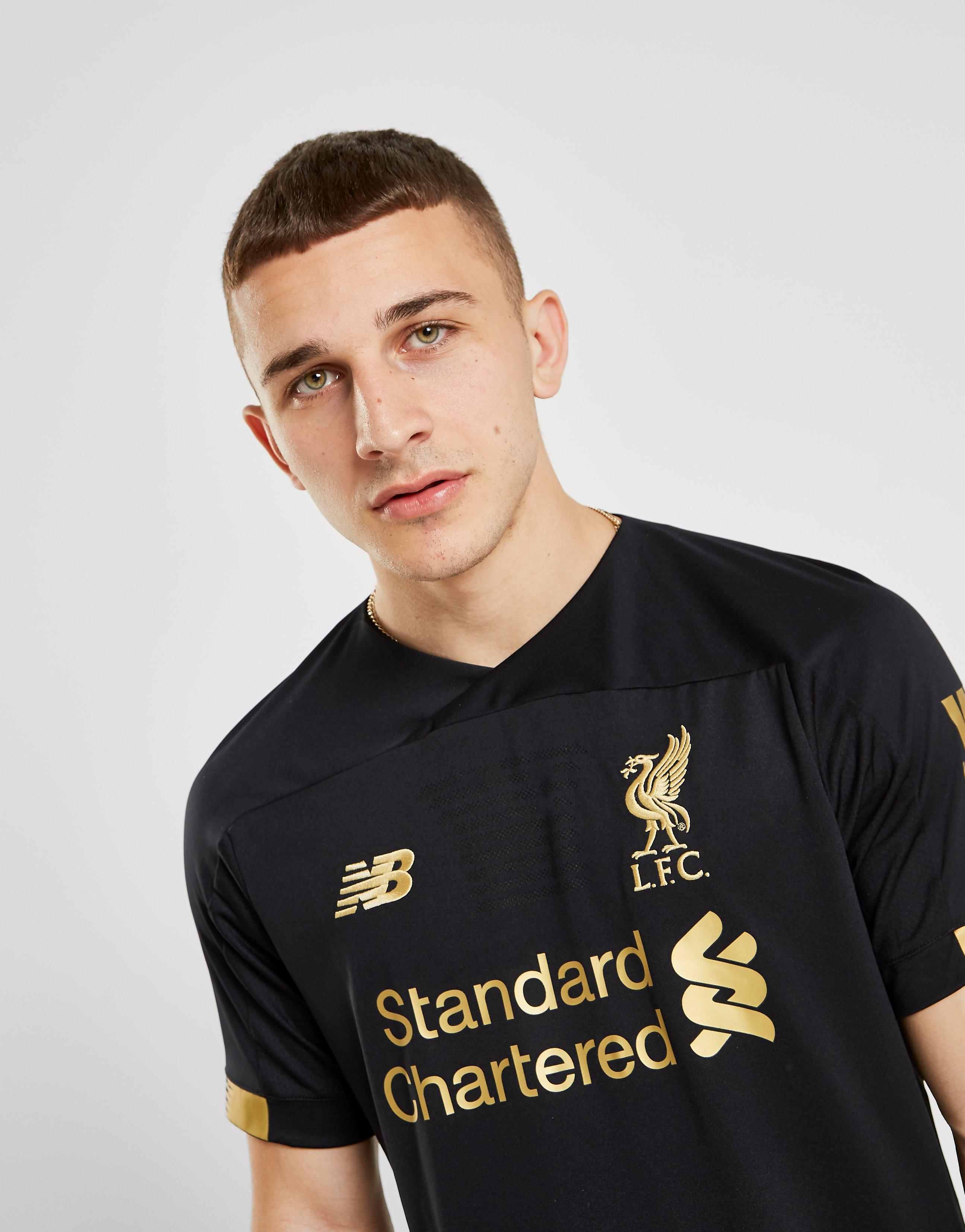 liverpool goalkeeper shirt junior