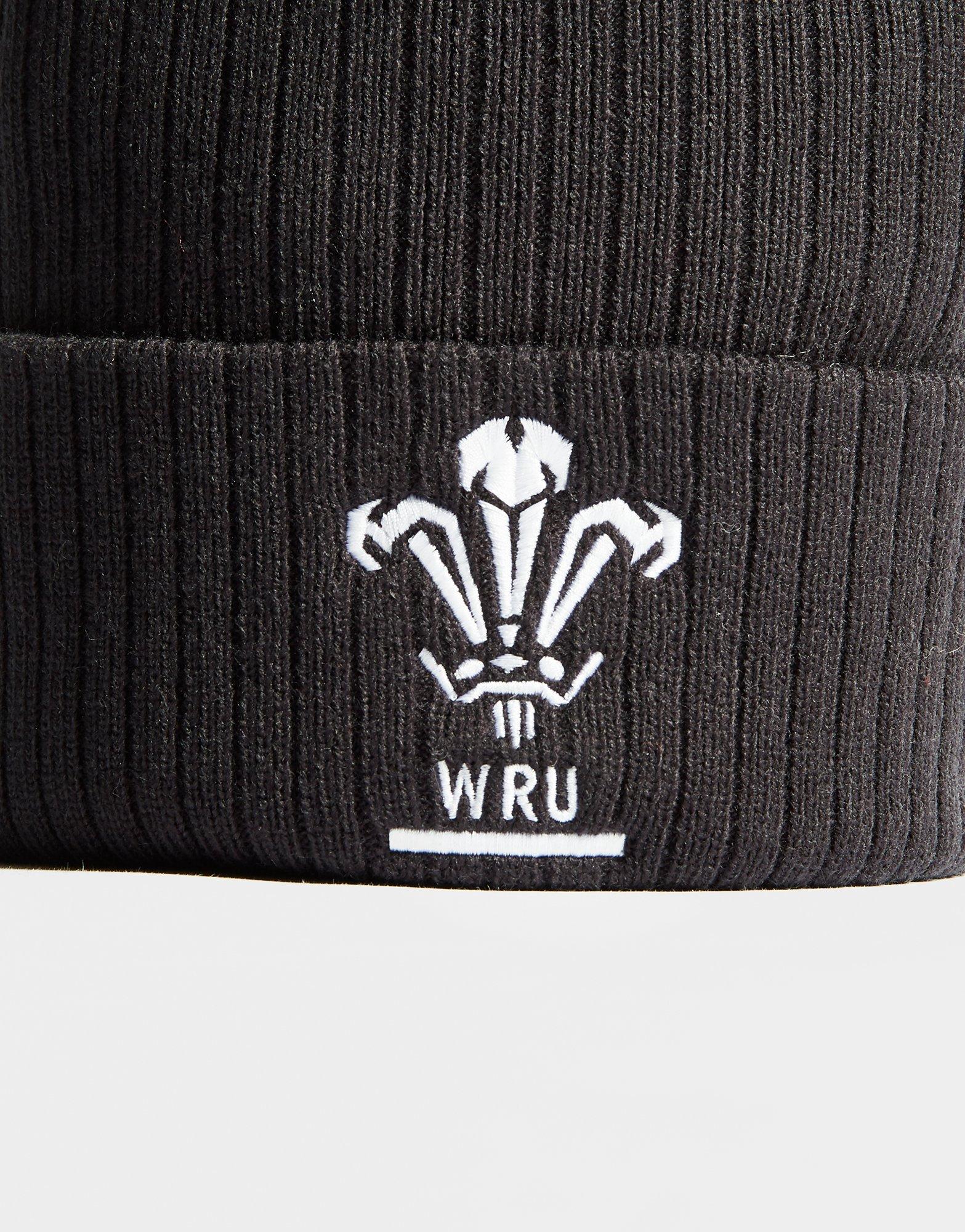 white under armour beanie