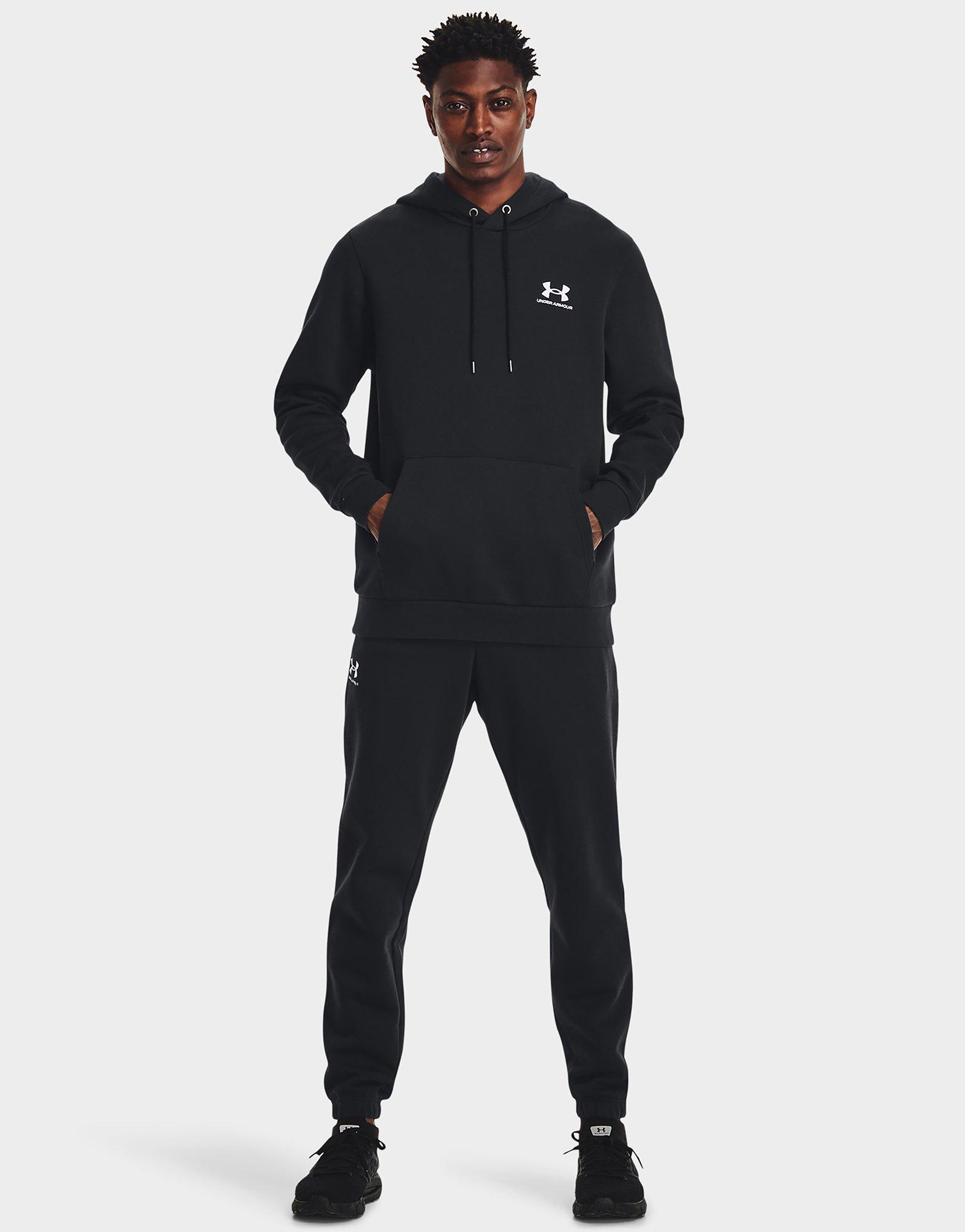 Plain black deals under armour hoodie