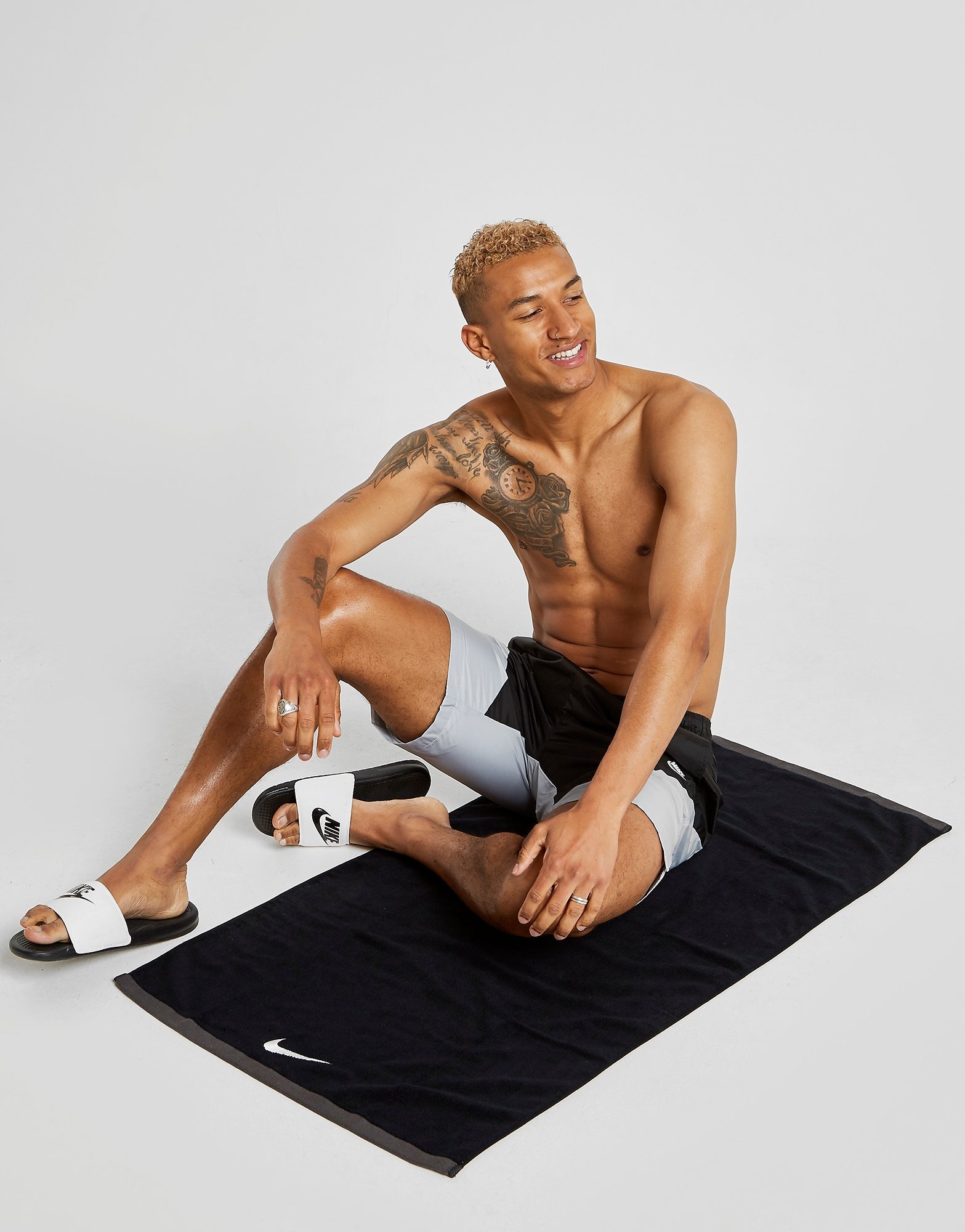 black nike towel