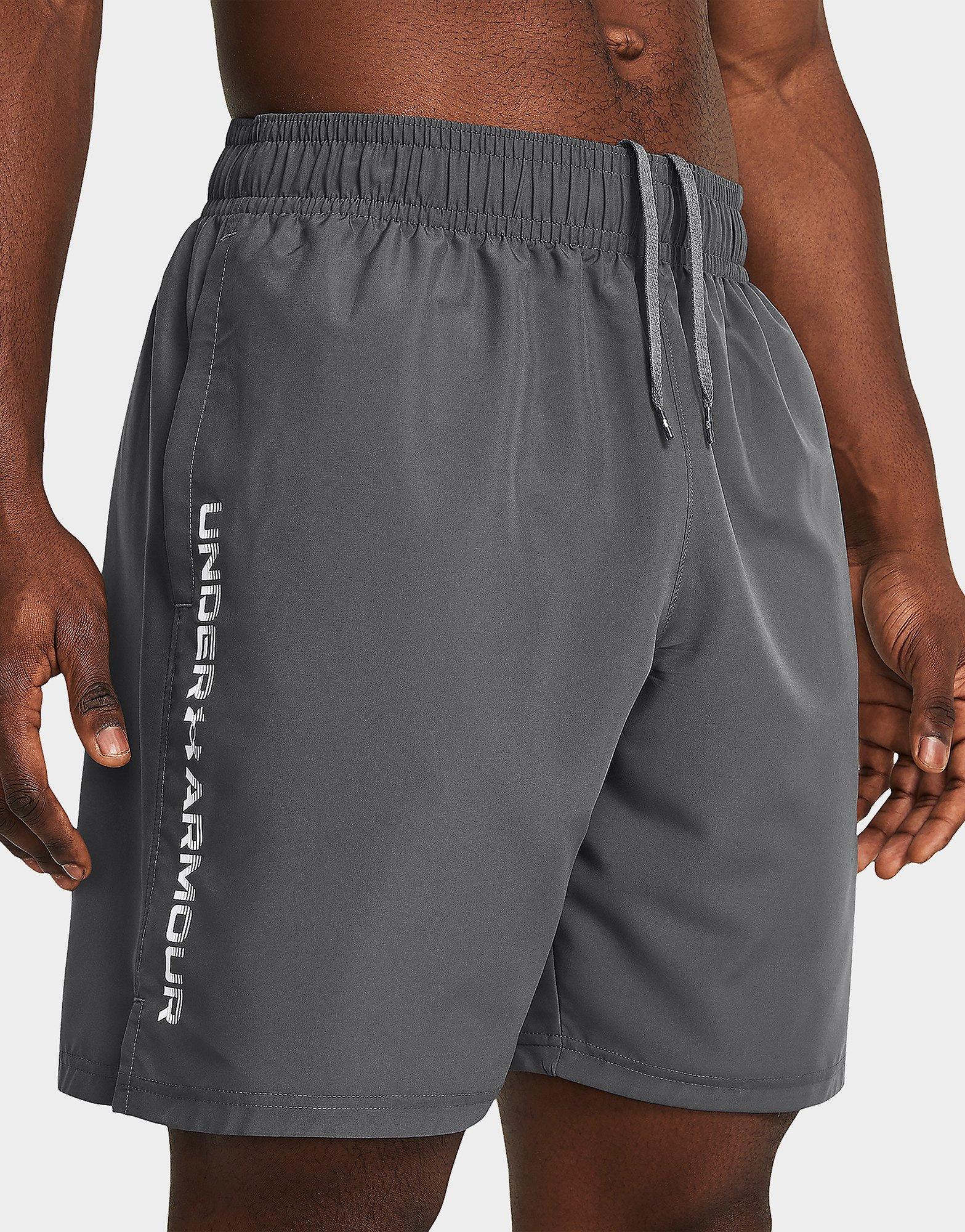 Under Armour Short 21 cm tissé avec logo Tech
