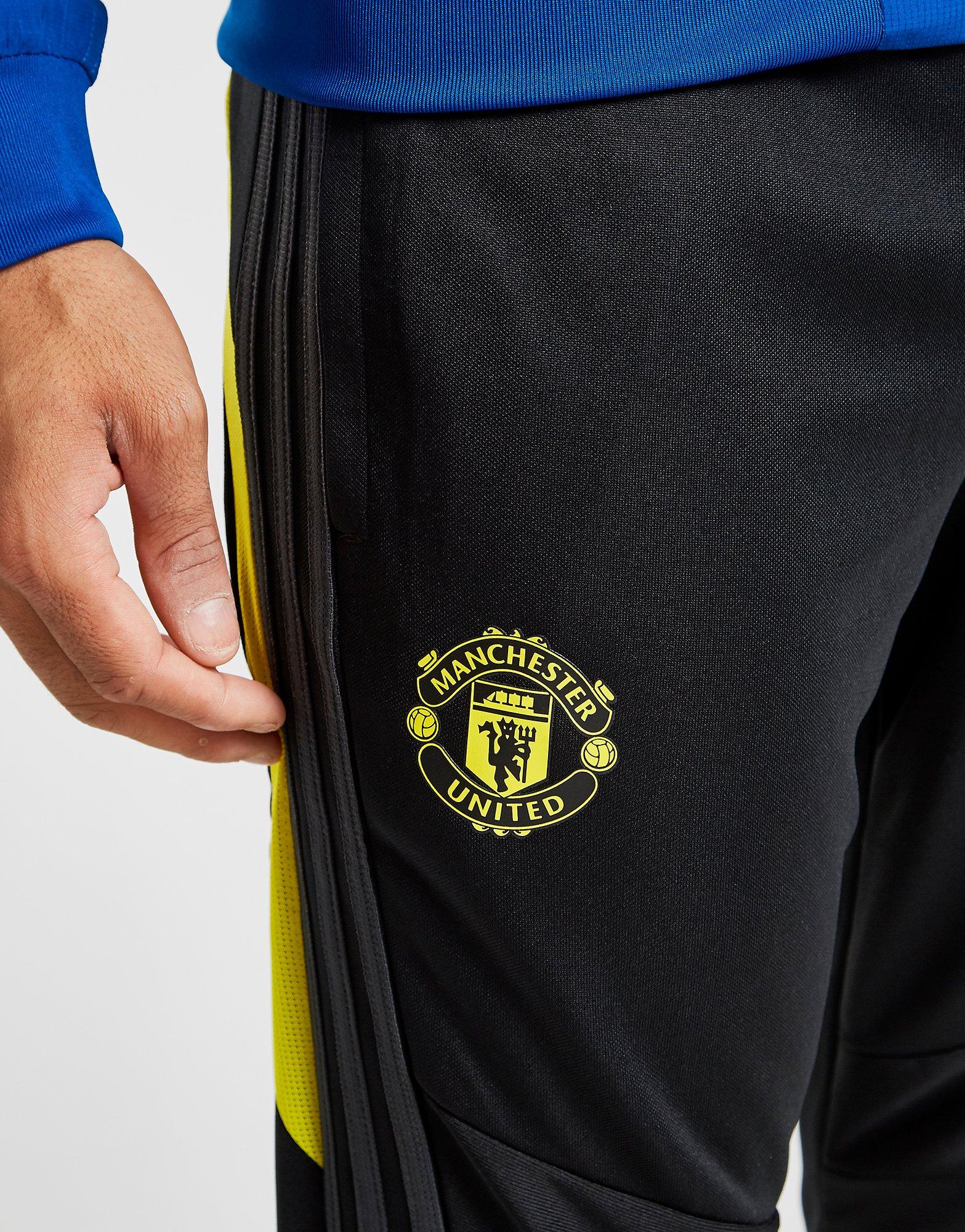 man utd track pants