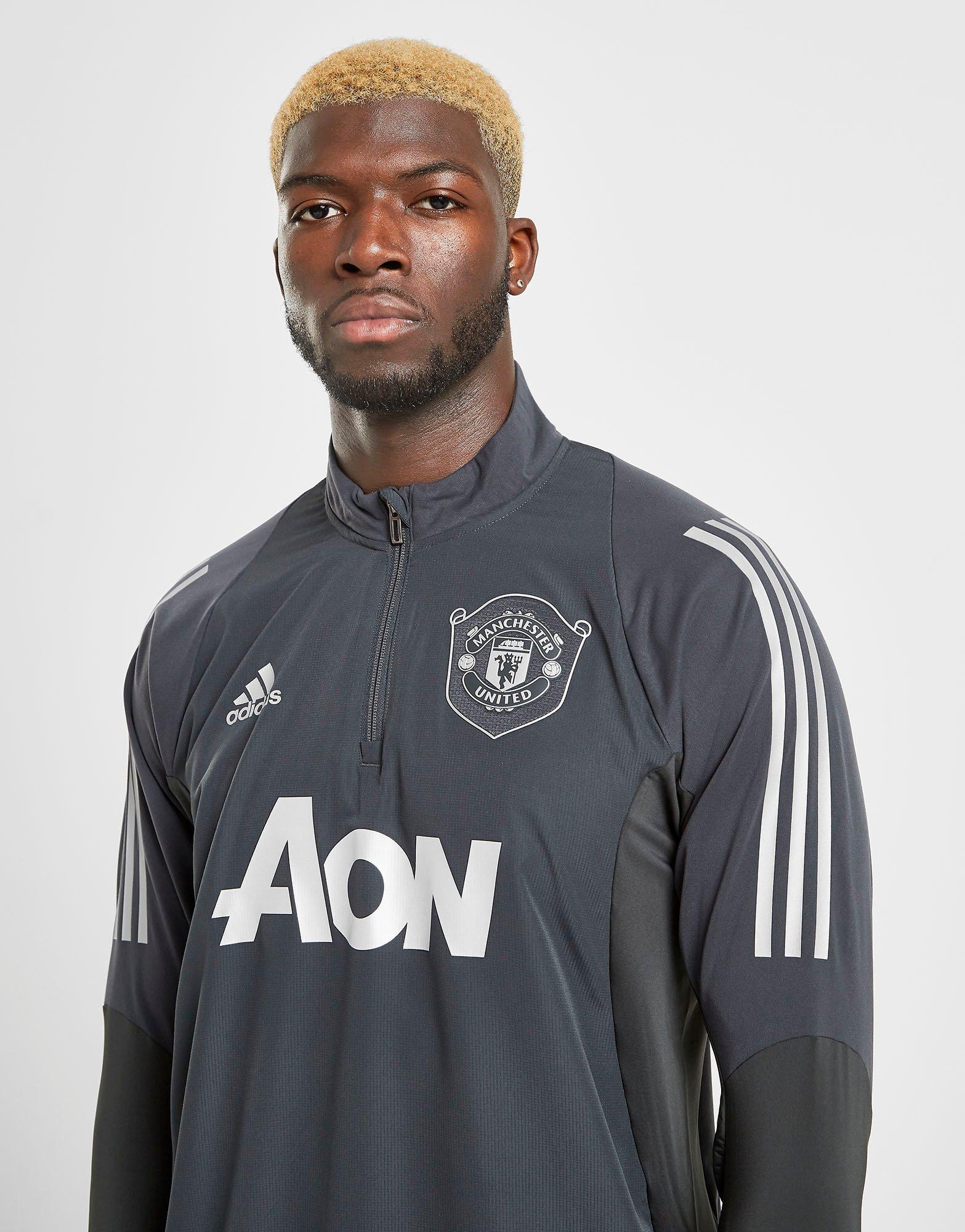 manchester united ultimate training jersey