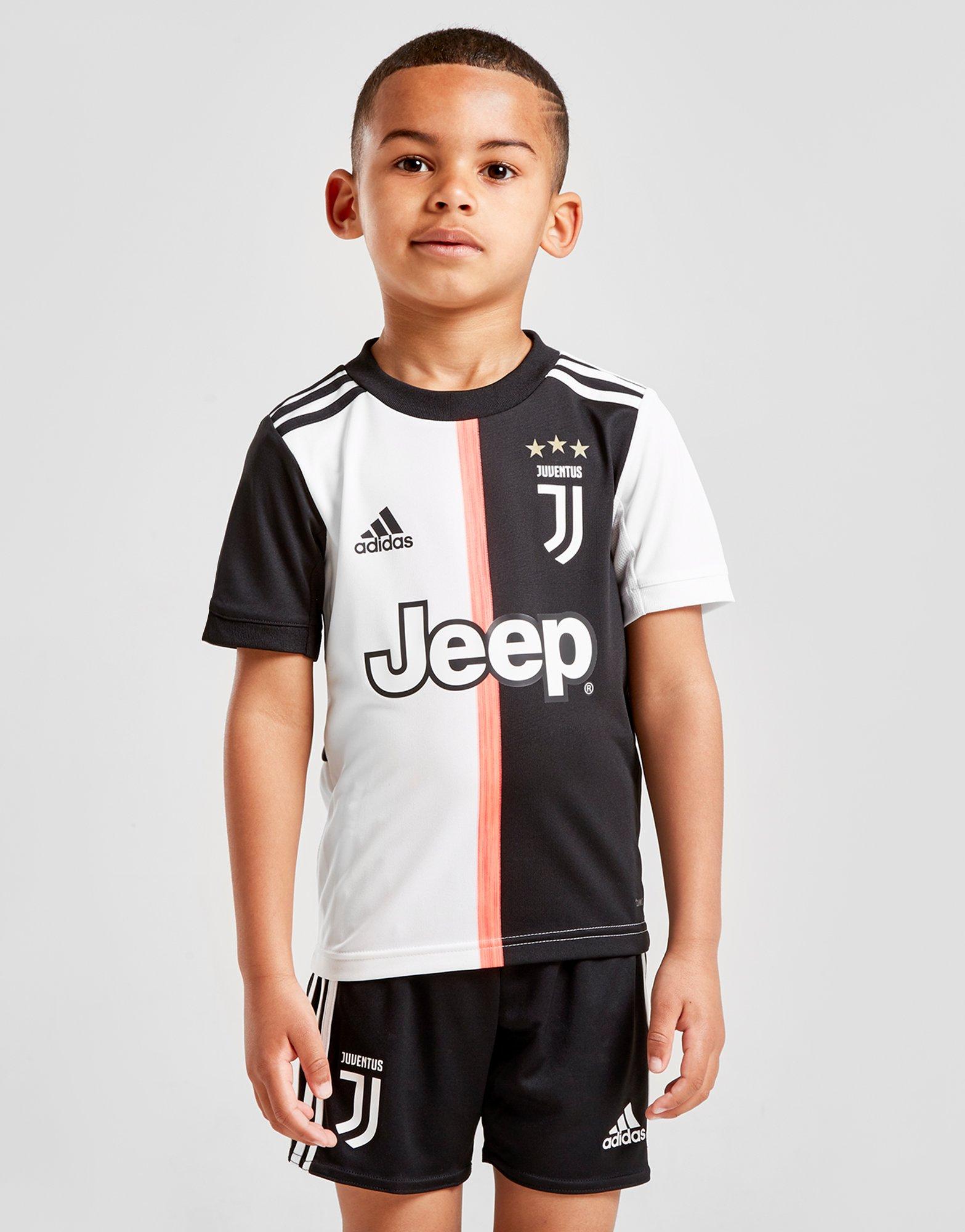 juventus fc home kit