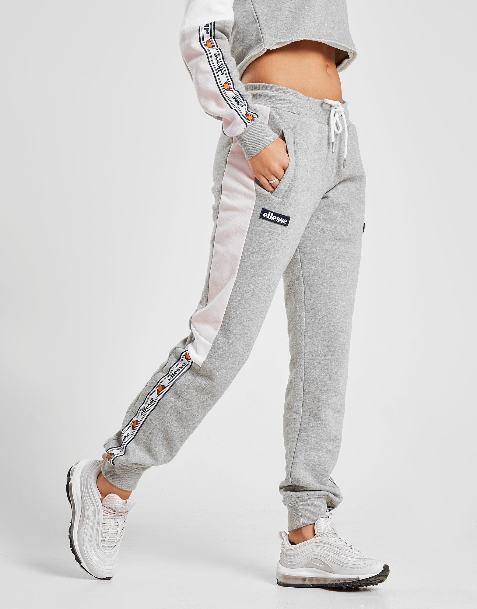 white joggers zara