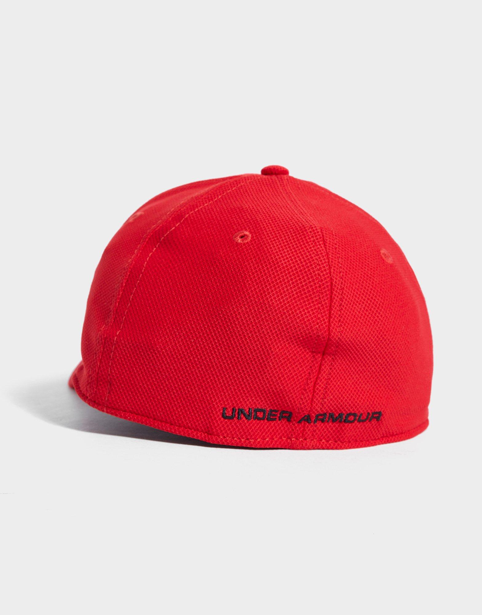 Gorra Under Armour Blitzing Color Rojo