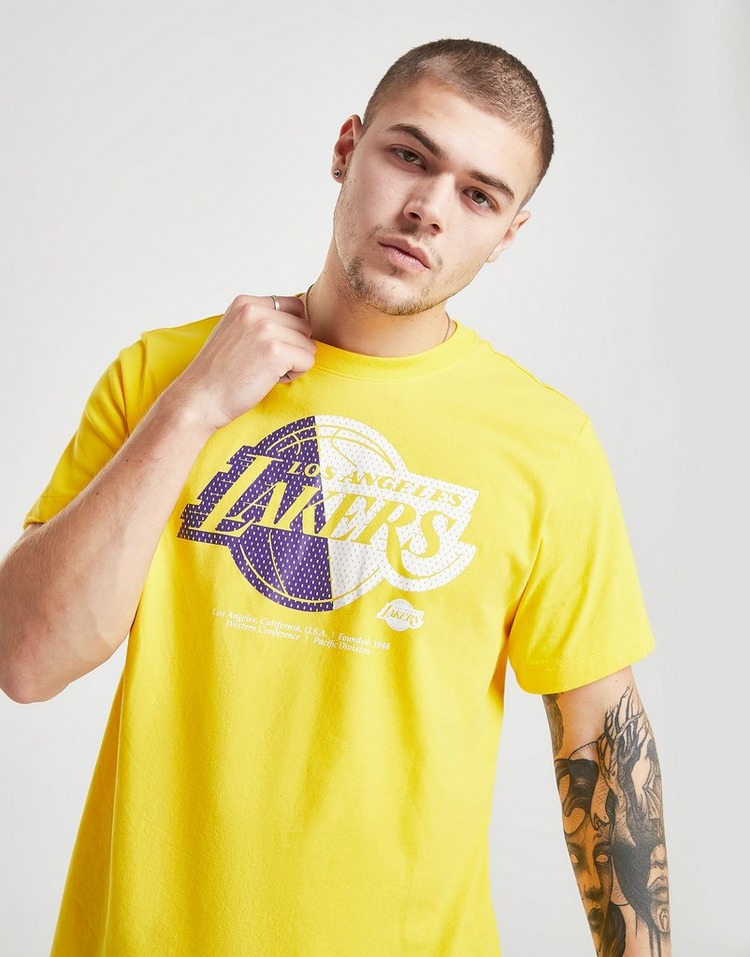 Nike NBA Los Angeles Lakers Short Sleeve T-Shirt