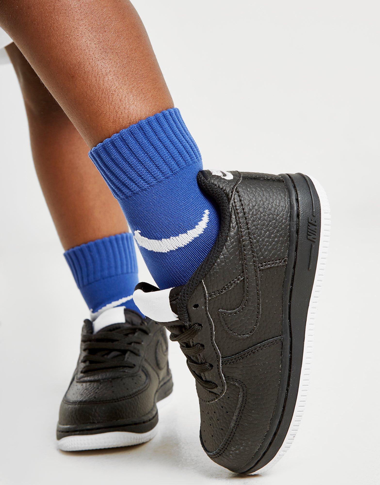 chelsea fc sneakers