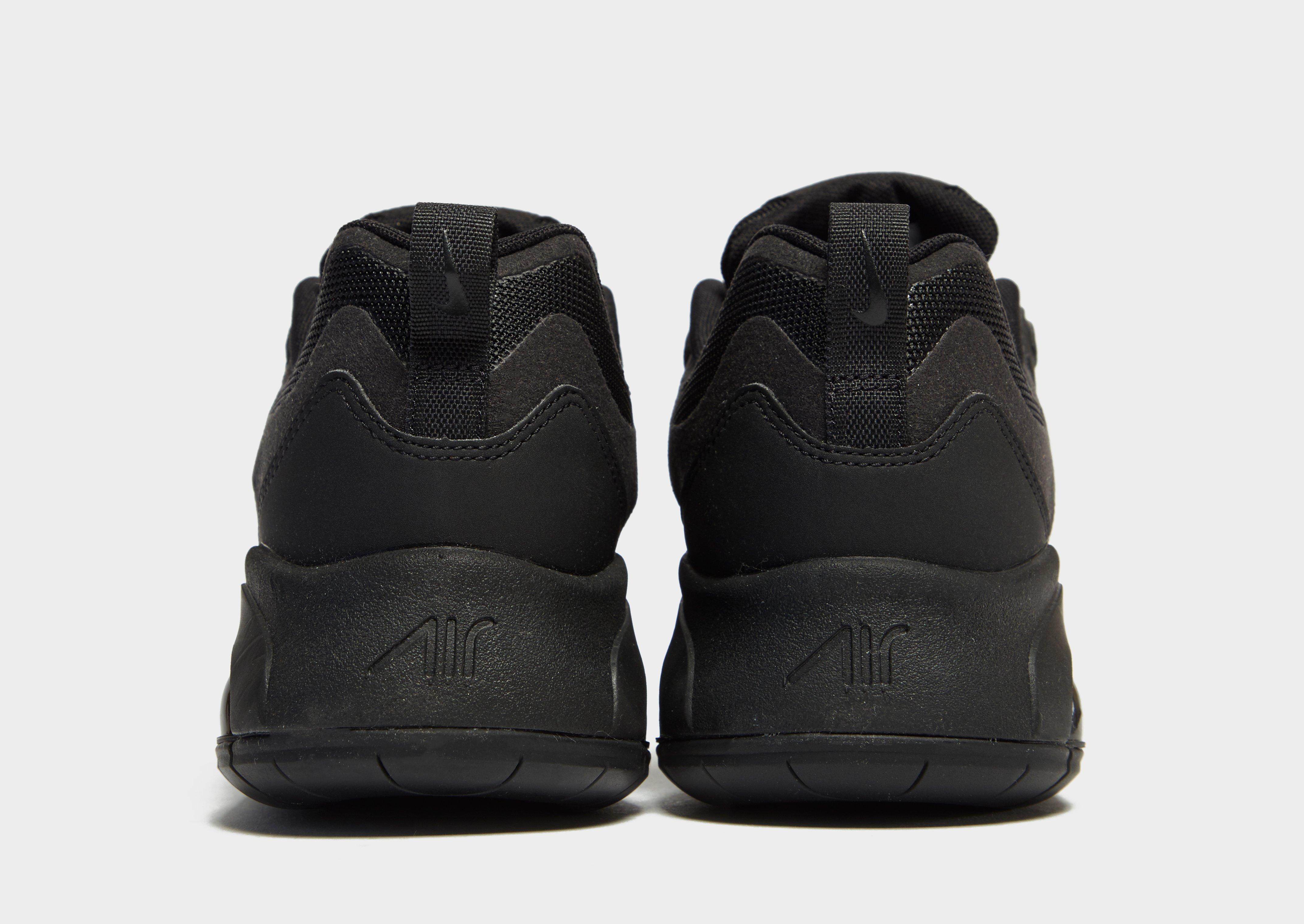 jd sports triple black