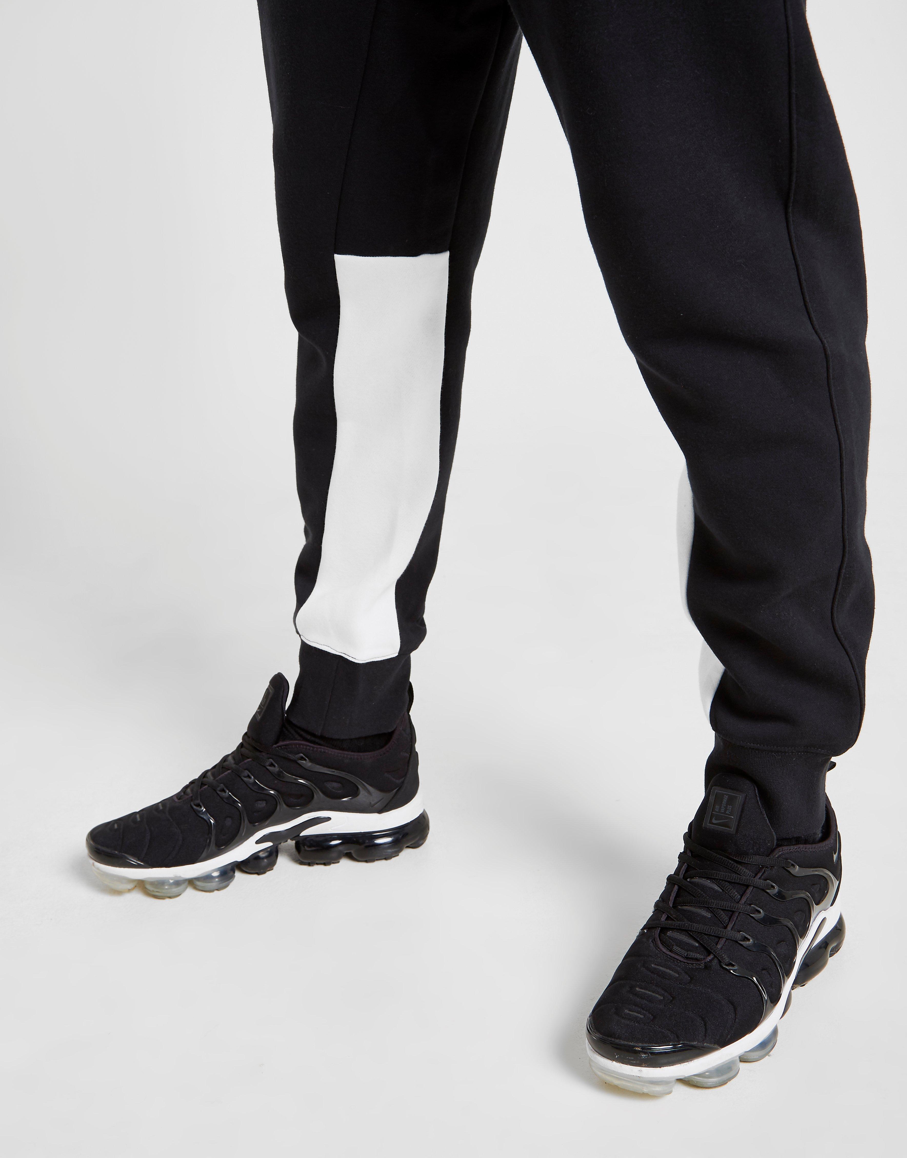 nike chariot fleece tracksuit
