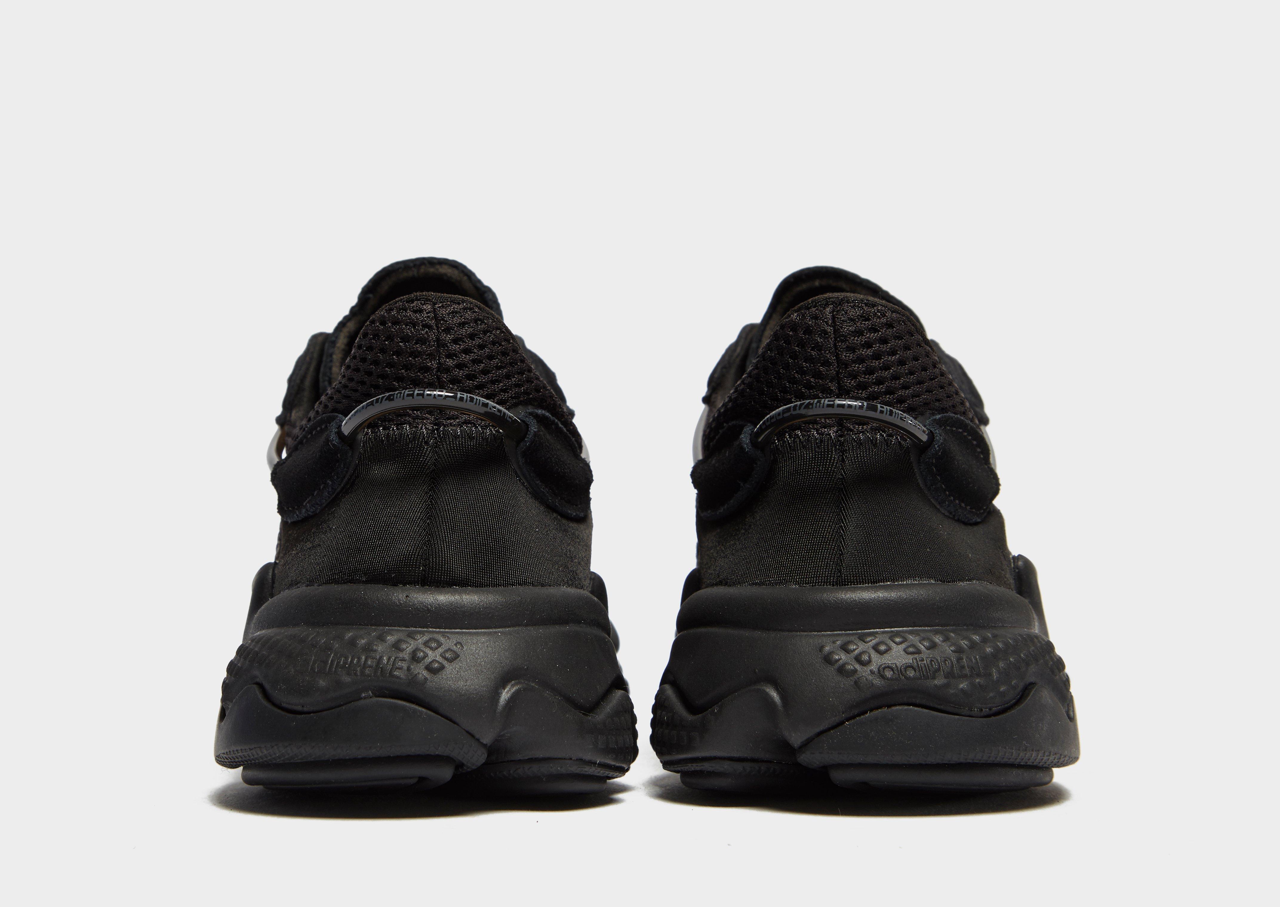 black adidas ozweego junior