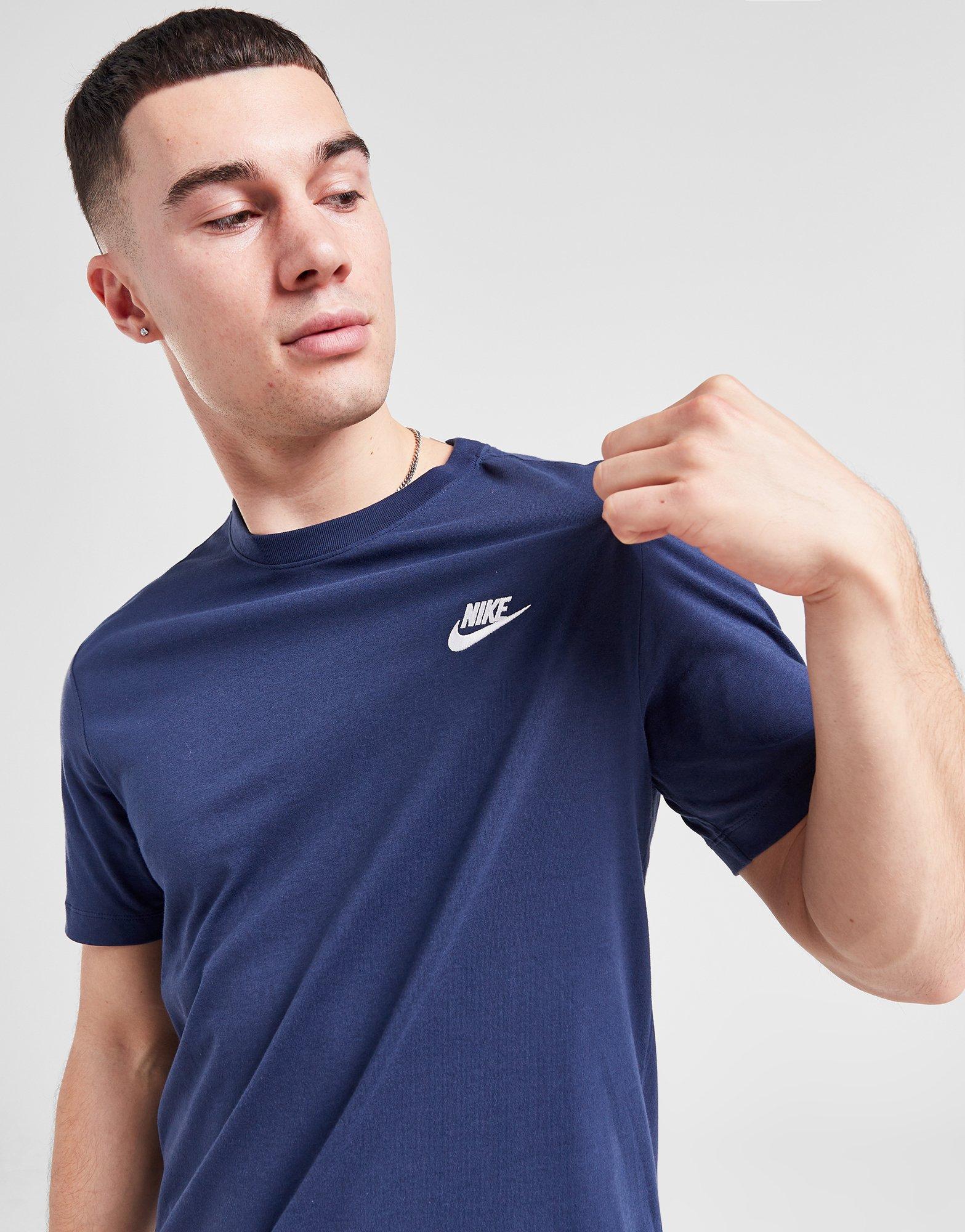 nike core logo t shirt
