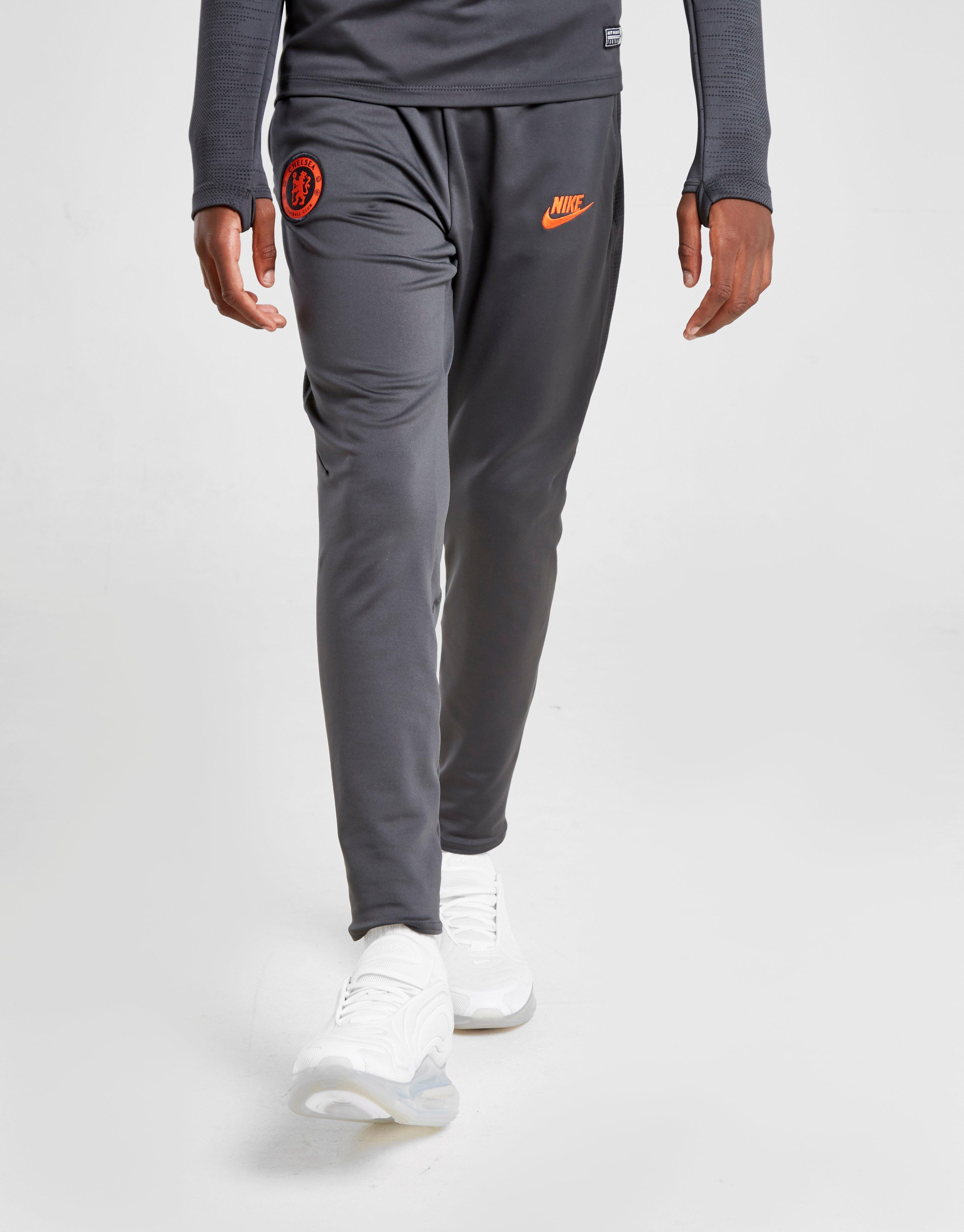 chelsea nike pants