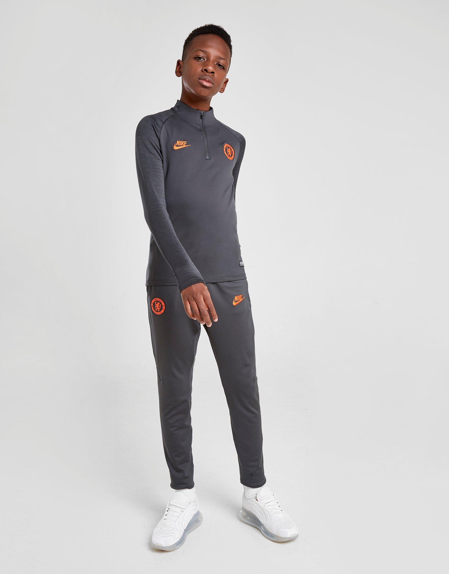 chelsea tracksuit junior