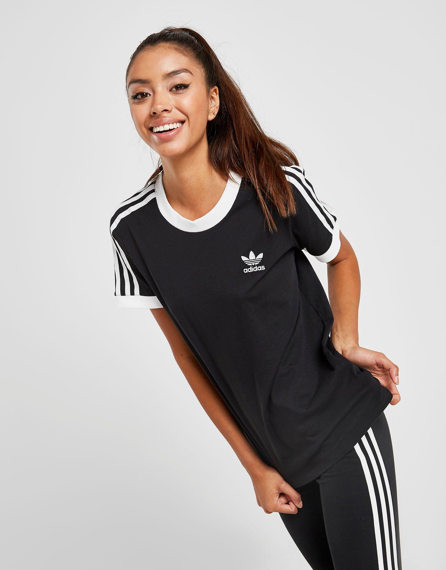 Acquista adidas Originals 3-Stripes California T-Shirt in Nero