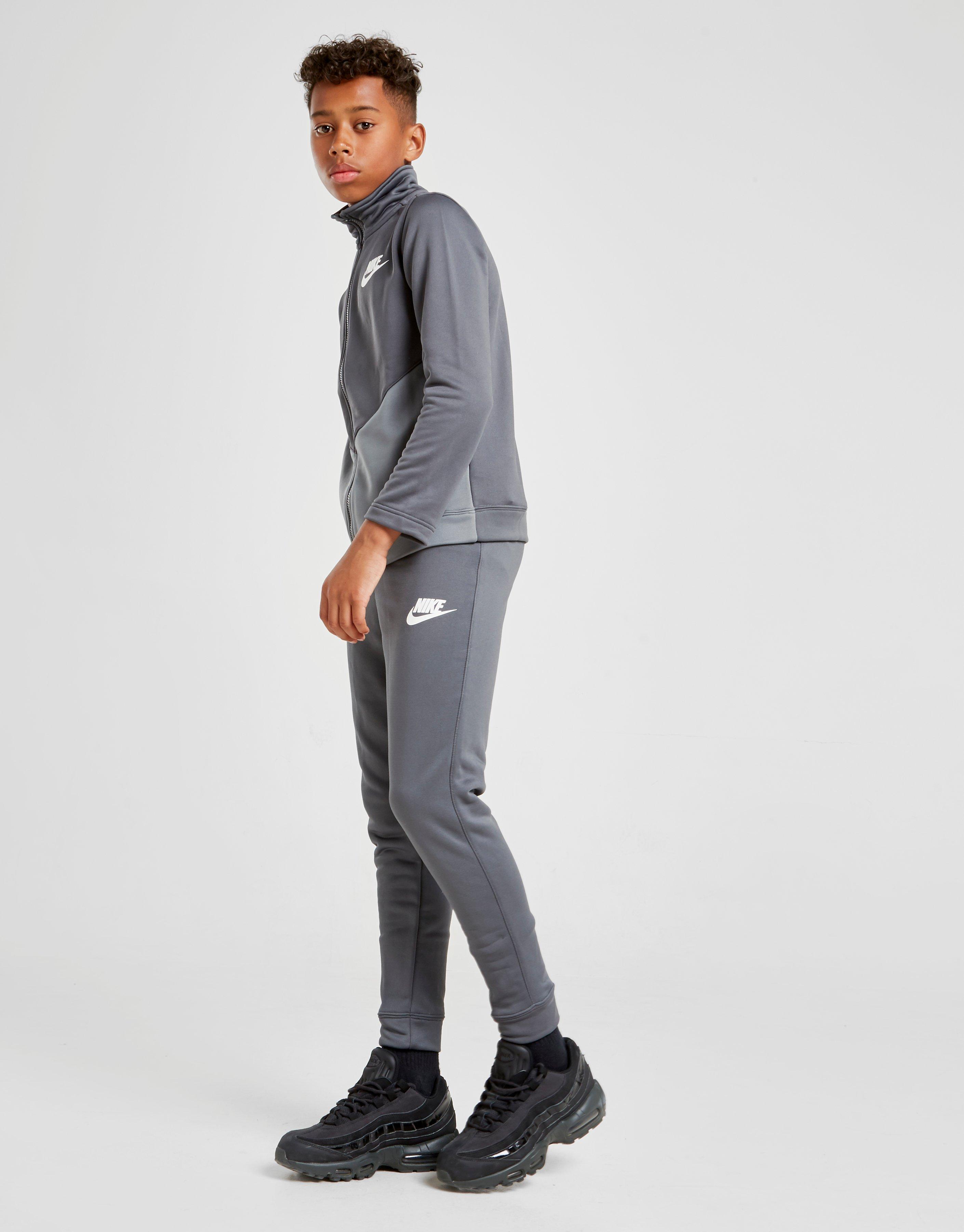 nike poly suit