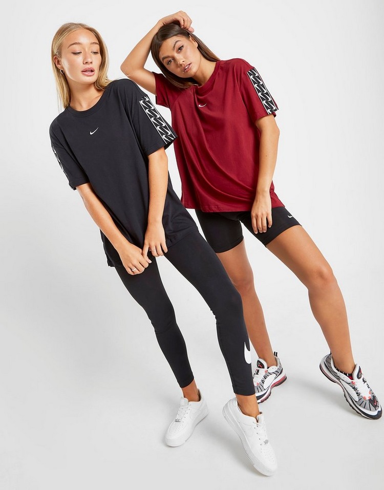 Nike T-shirt Tape Boyfriend