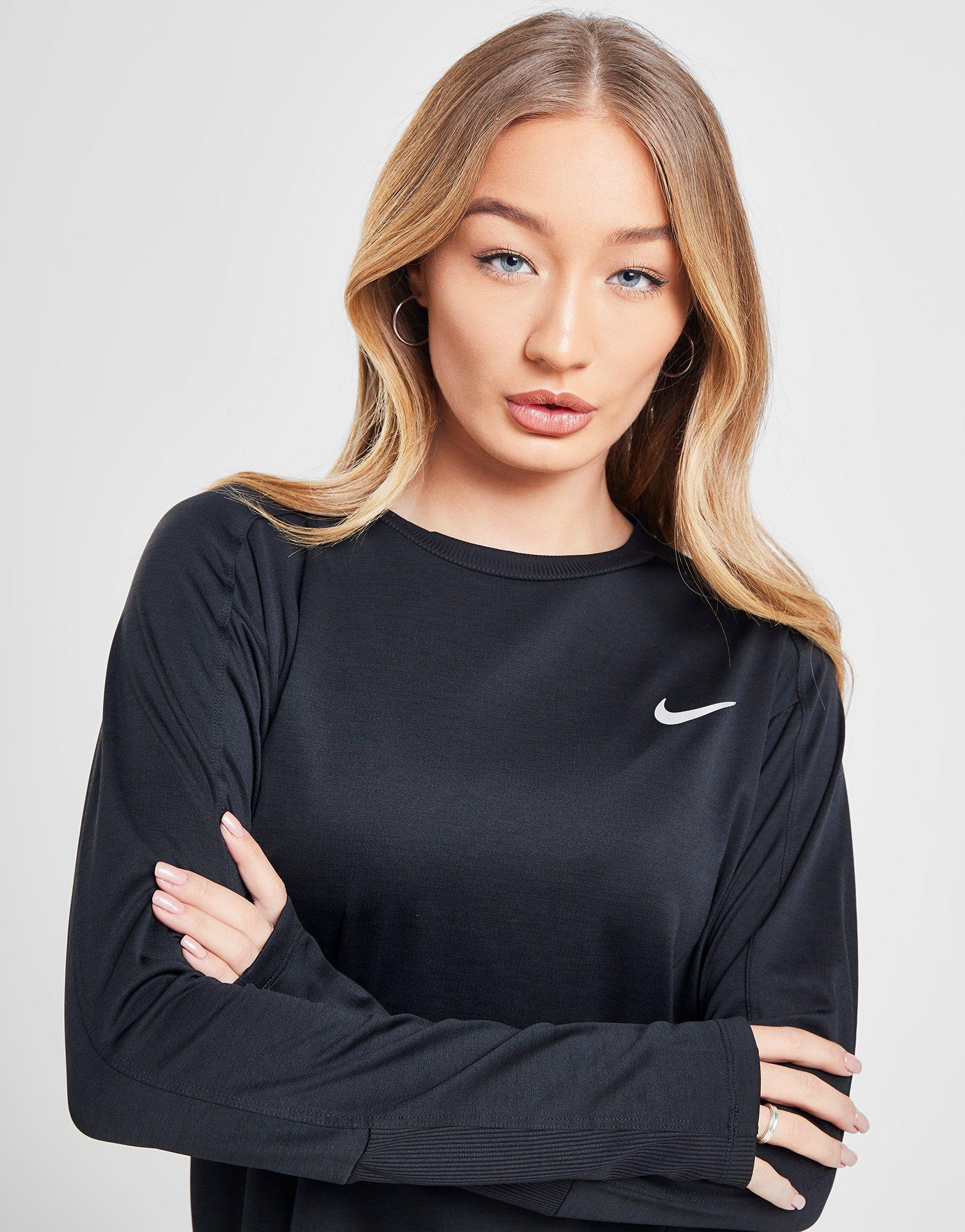 Compra Nike camiseta de manga larga Running Pacer en Negro