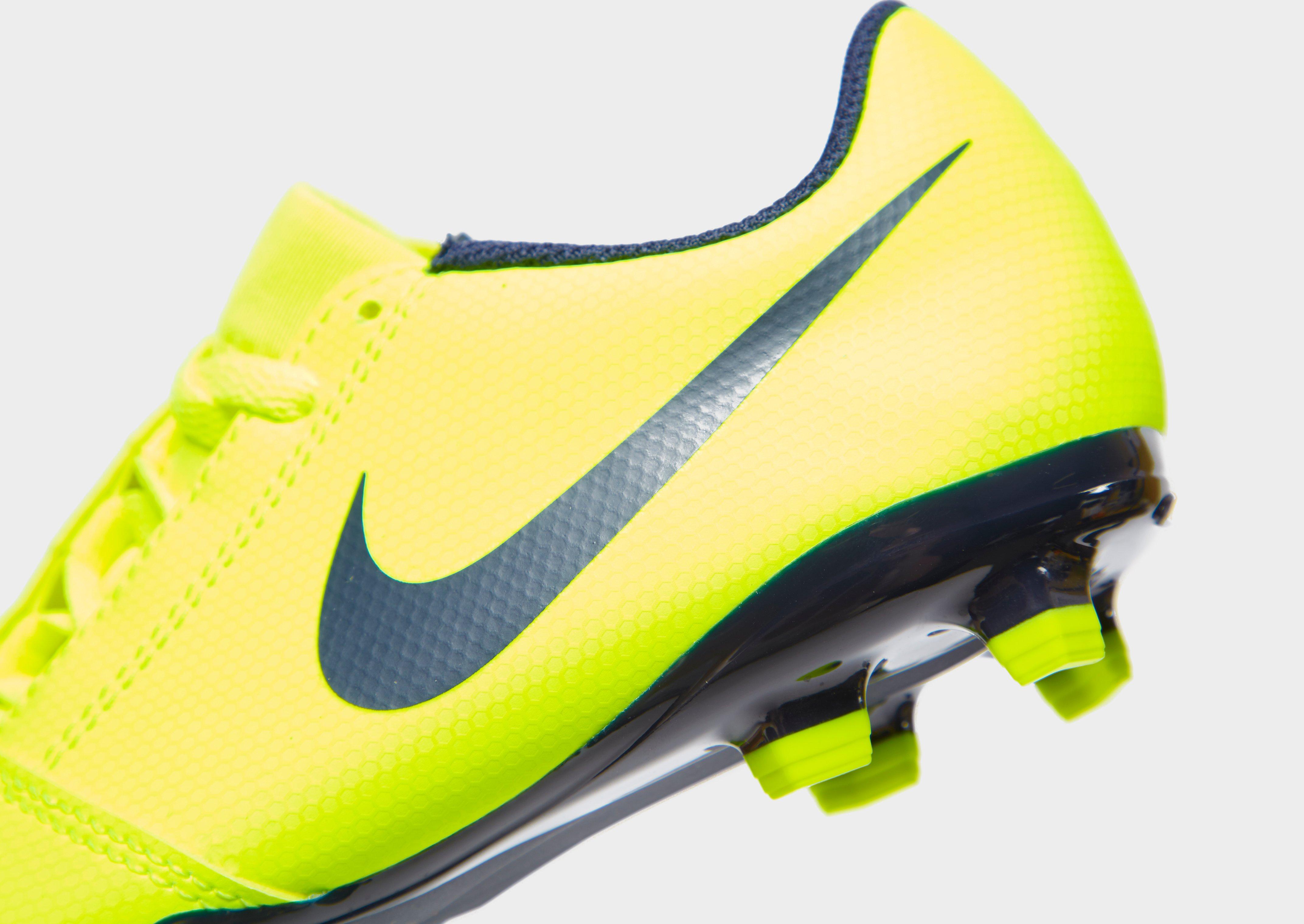 nike performance phantom 3