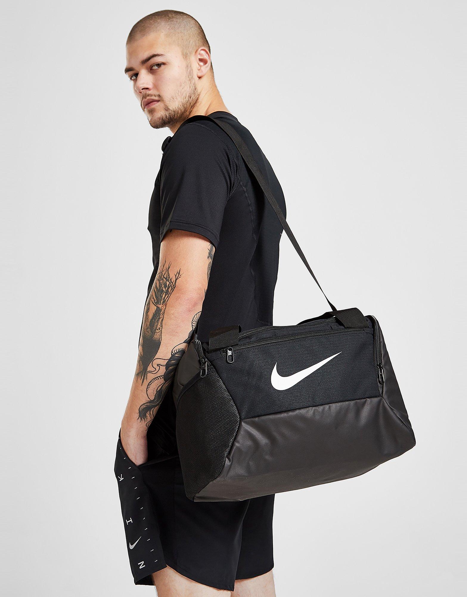 nike extra small brasilia bag