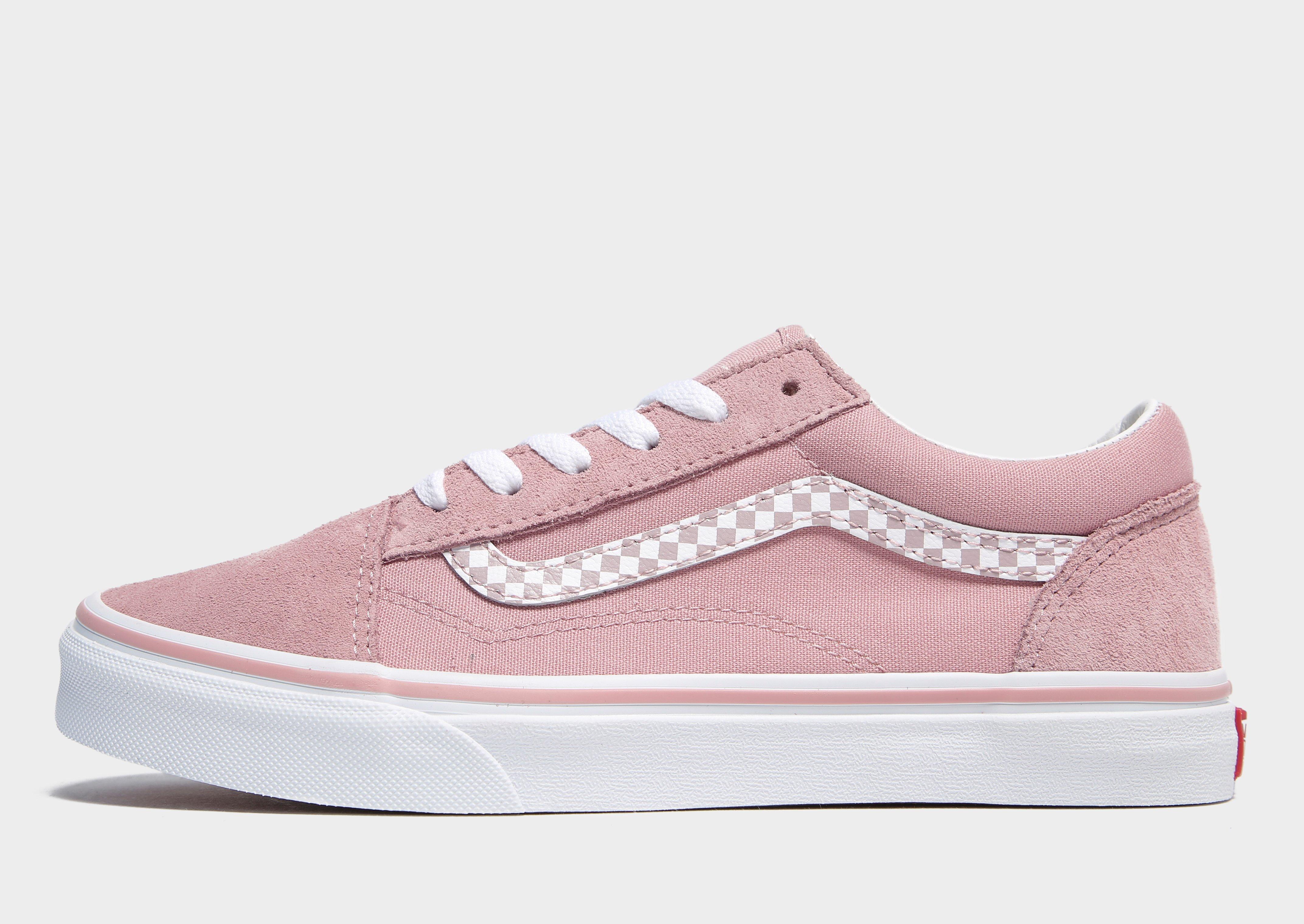 vans golf shop hours