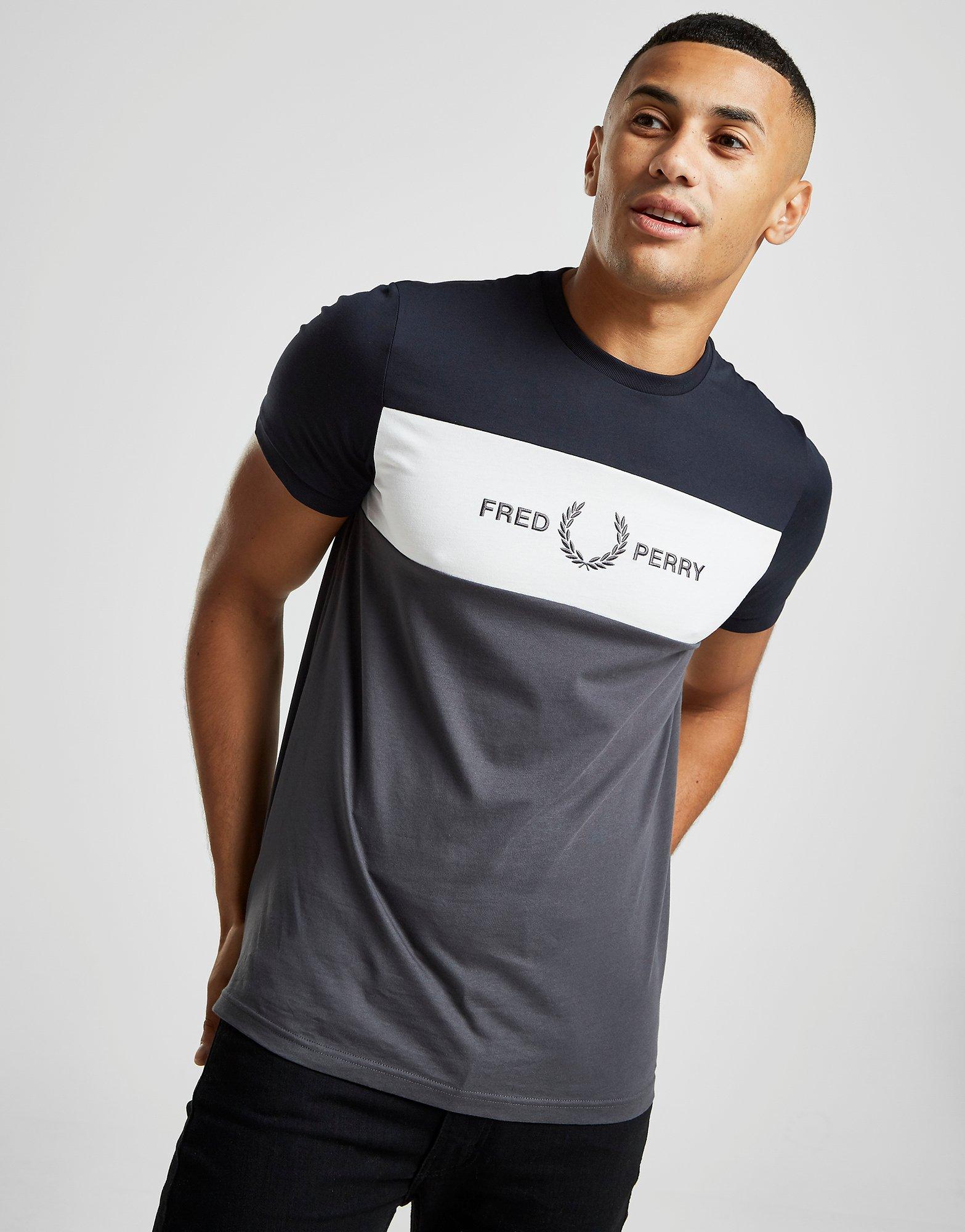 camiseta blanca fred perry
