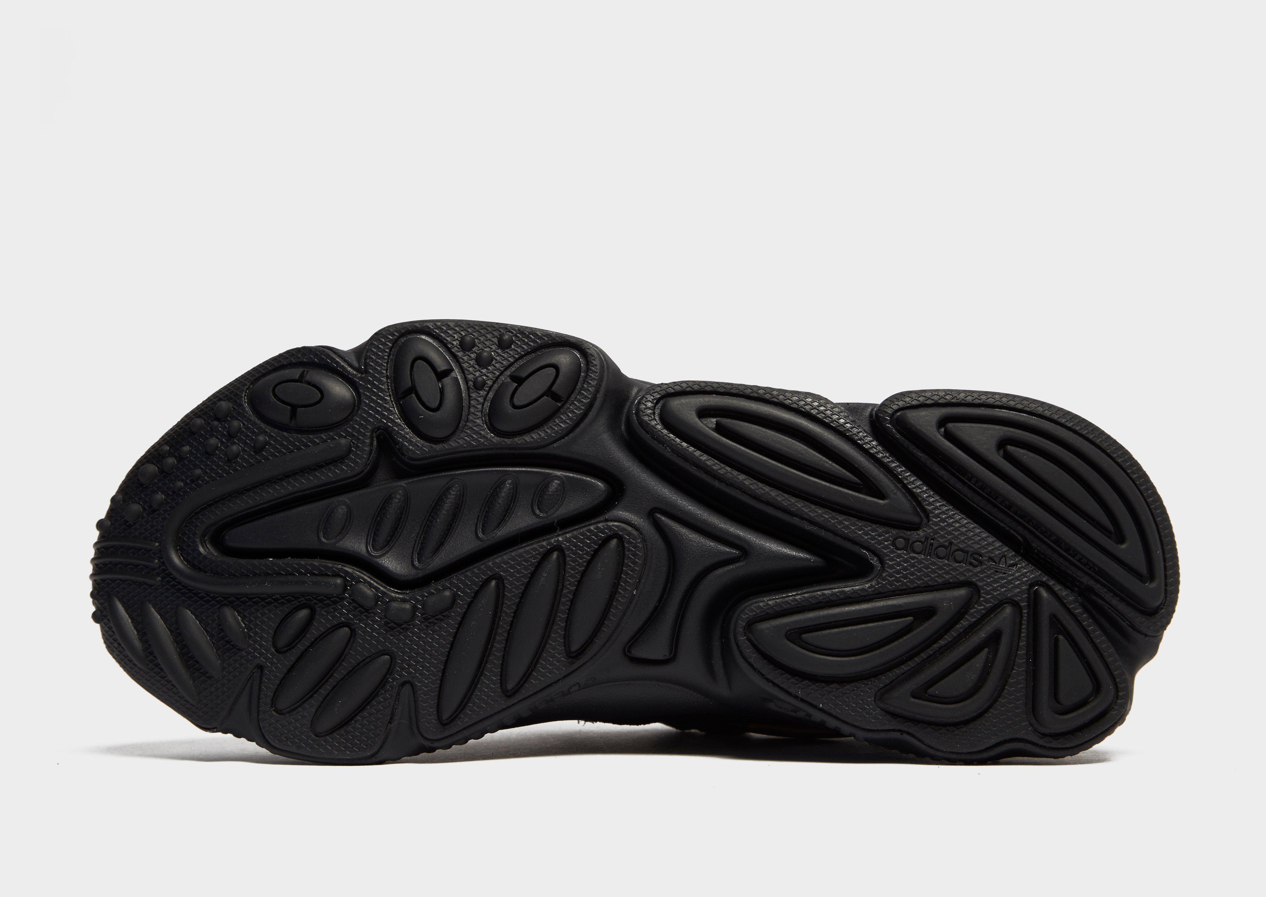 black ozweego size 6