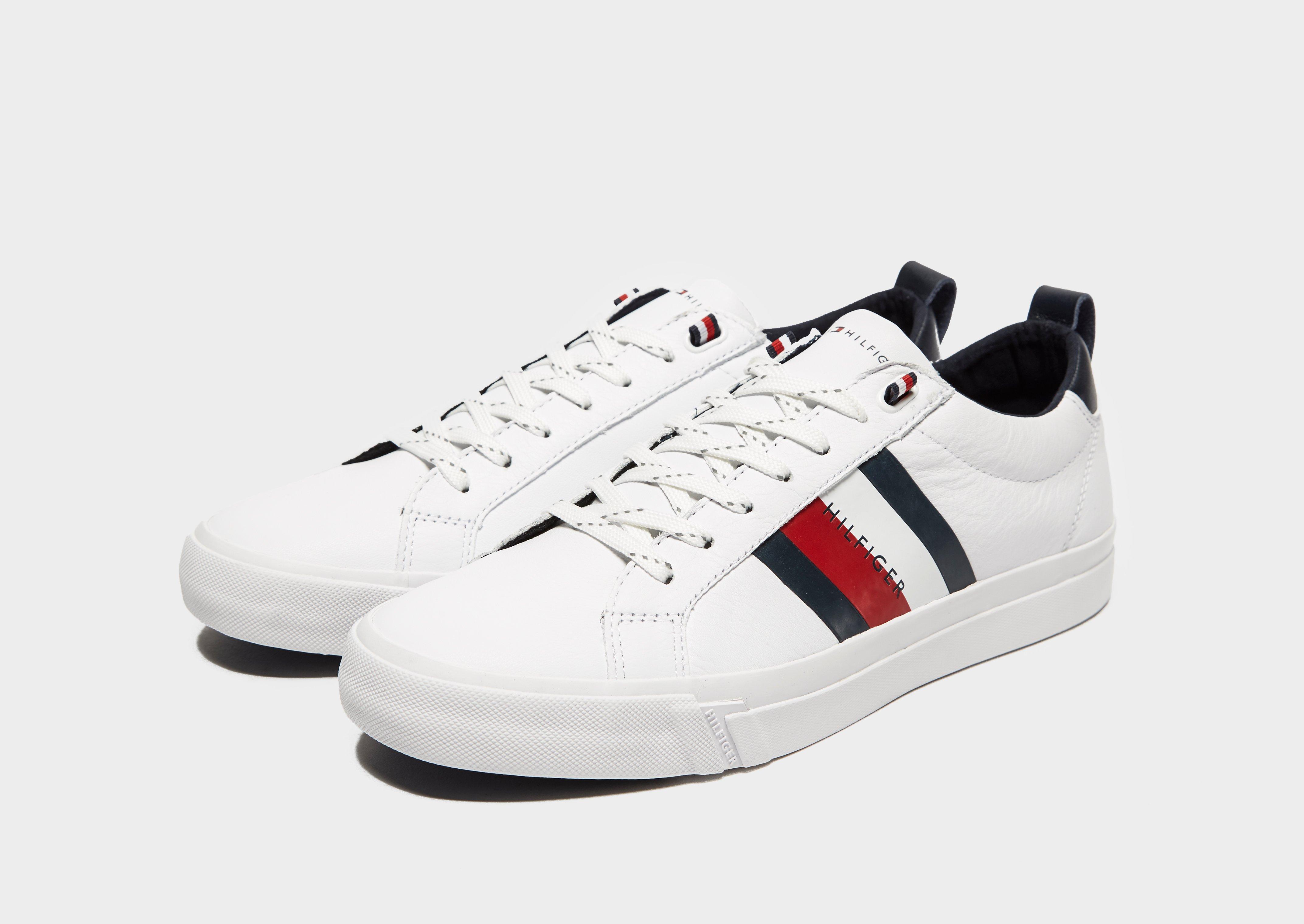tommy hilfiger flag detail leather sneaker in white