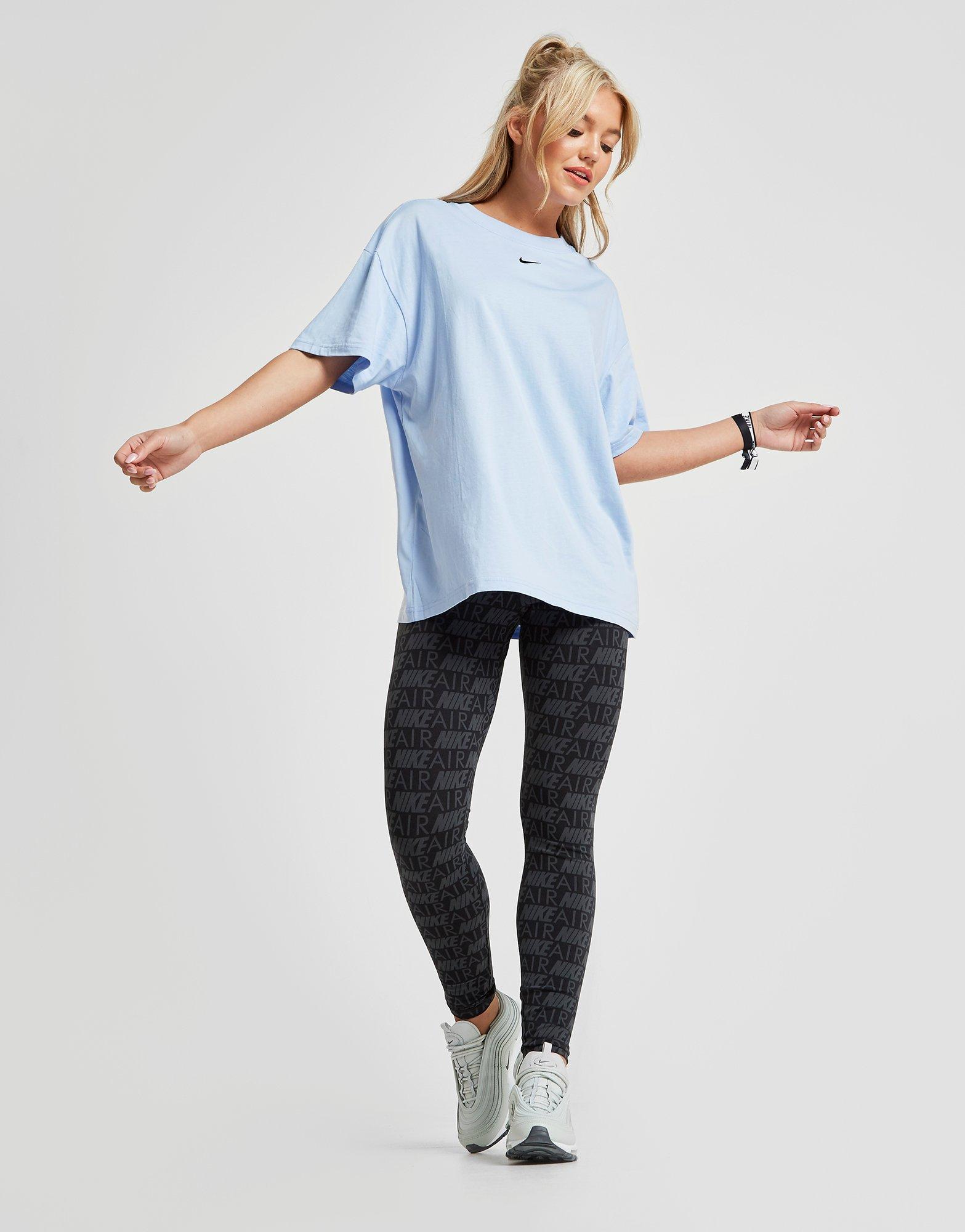 Nike Essential Boyfriend T-Shirt Dames
