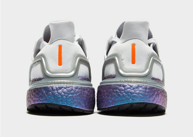 adidas Ultra Boost 20