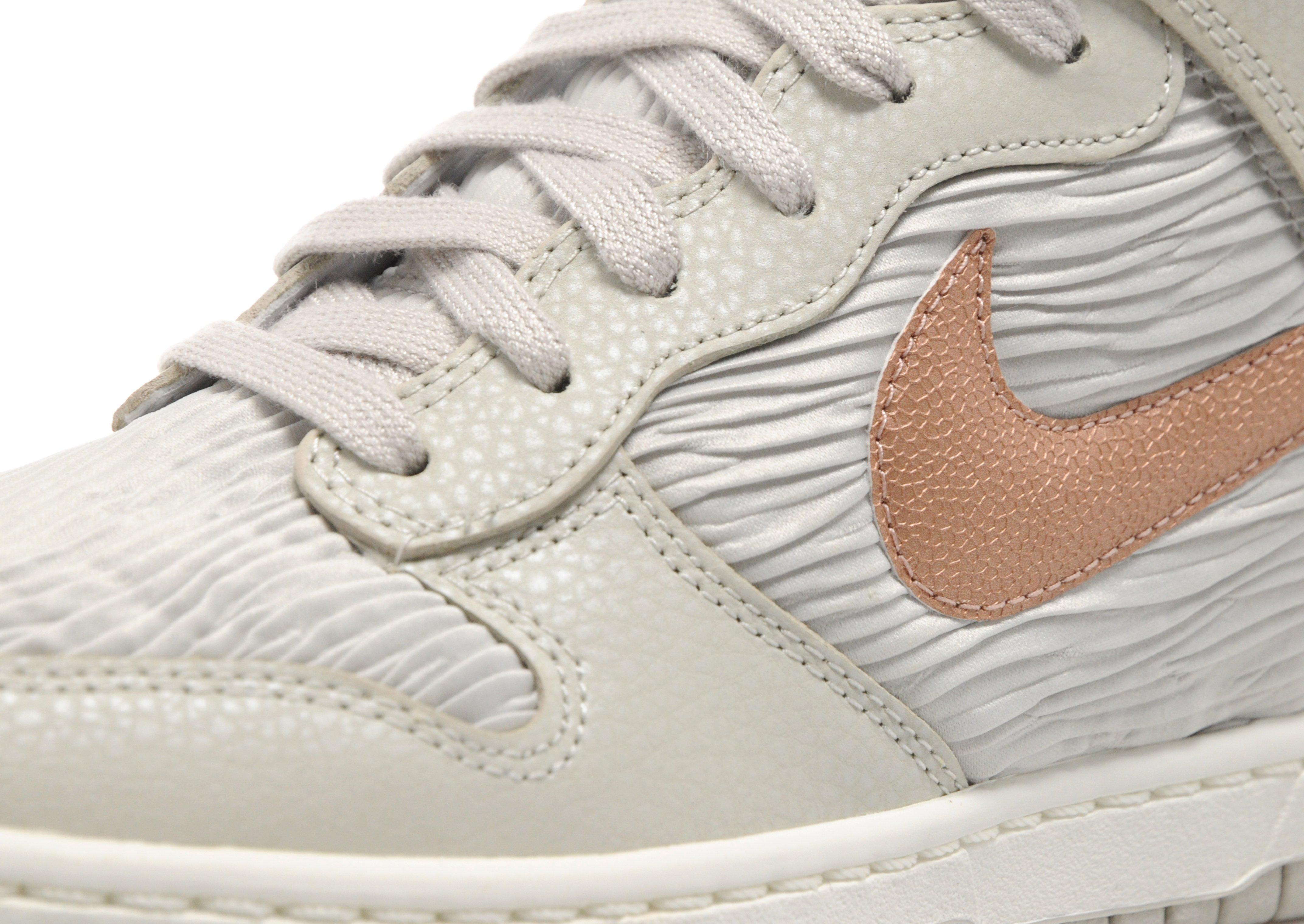 Nike Dunk Sky High Women's