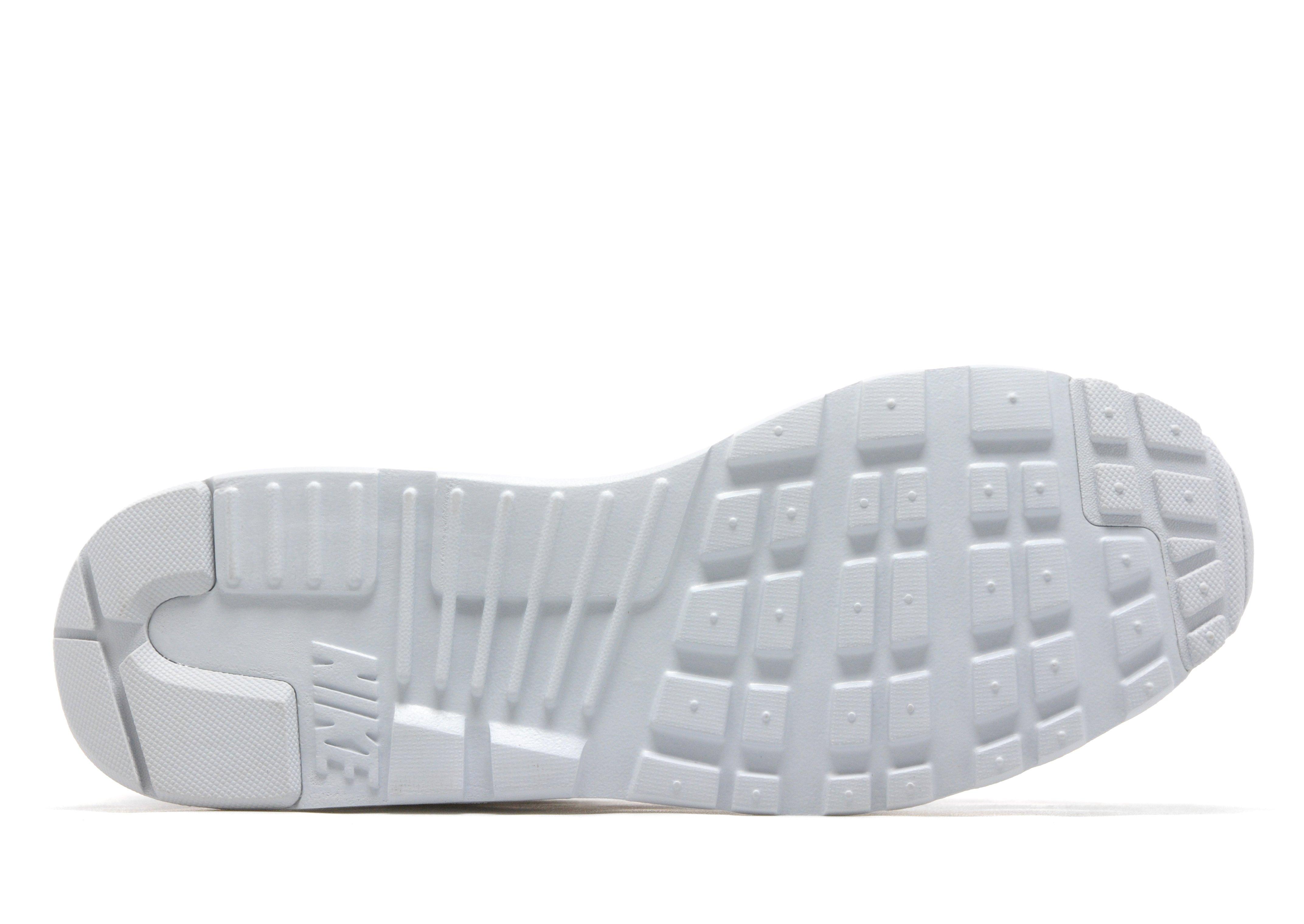 Nike Air Max Tavas SE