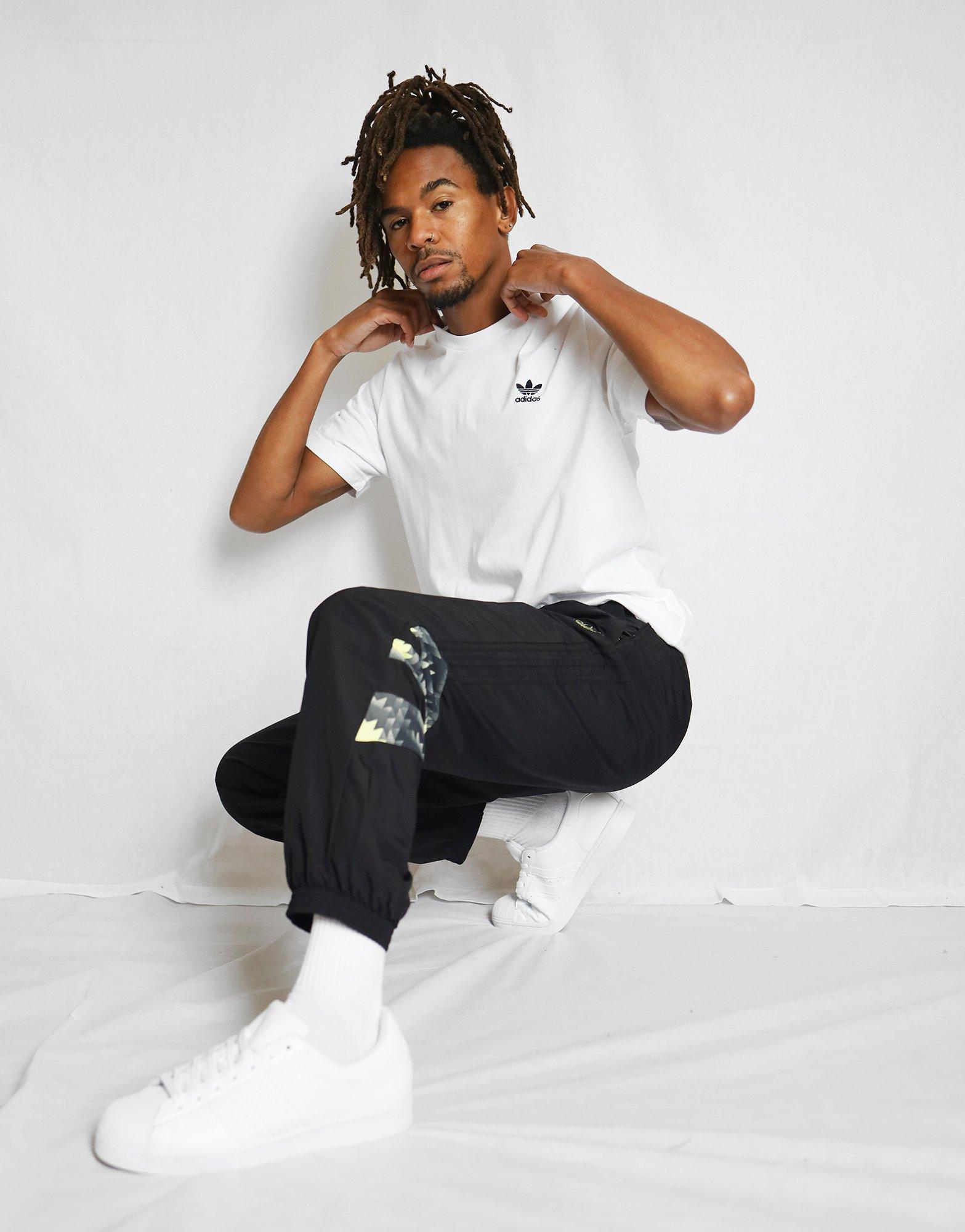 adidas men's originals sport essential tee shirt
