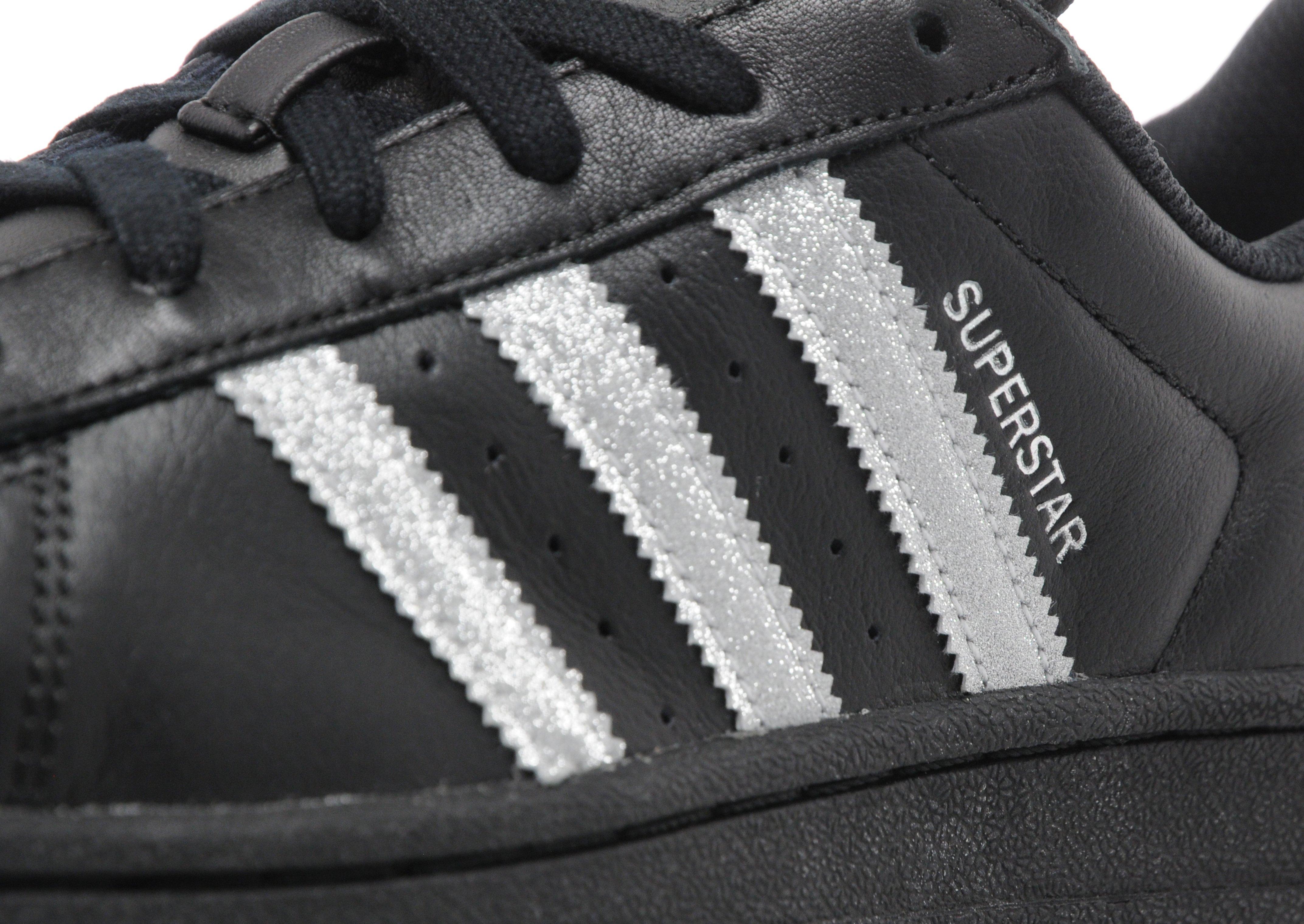 adidas gazelle silver green womens Adidas Superstar 2 main image 0