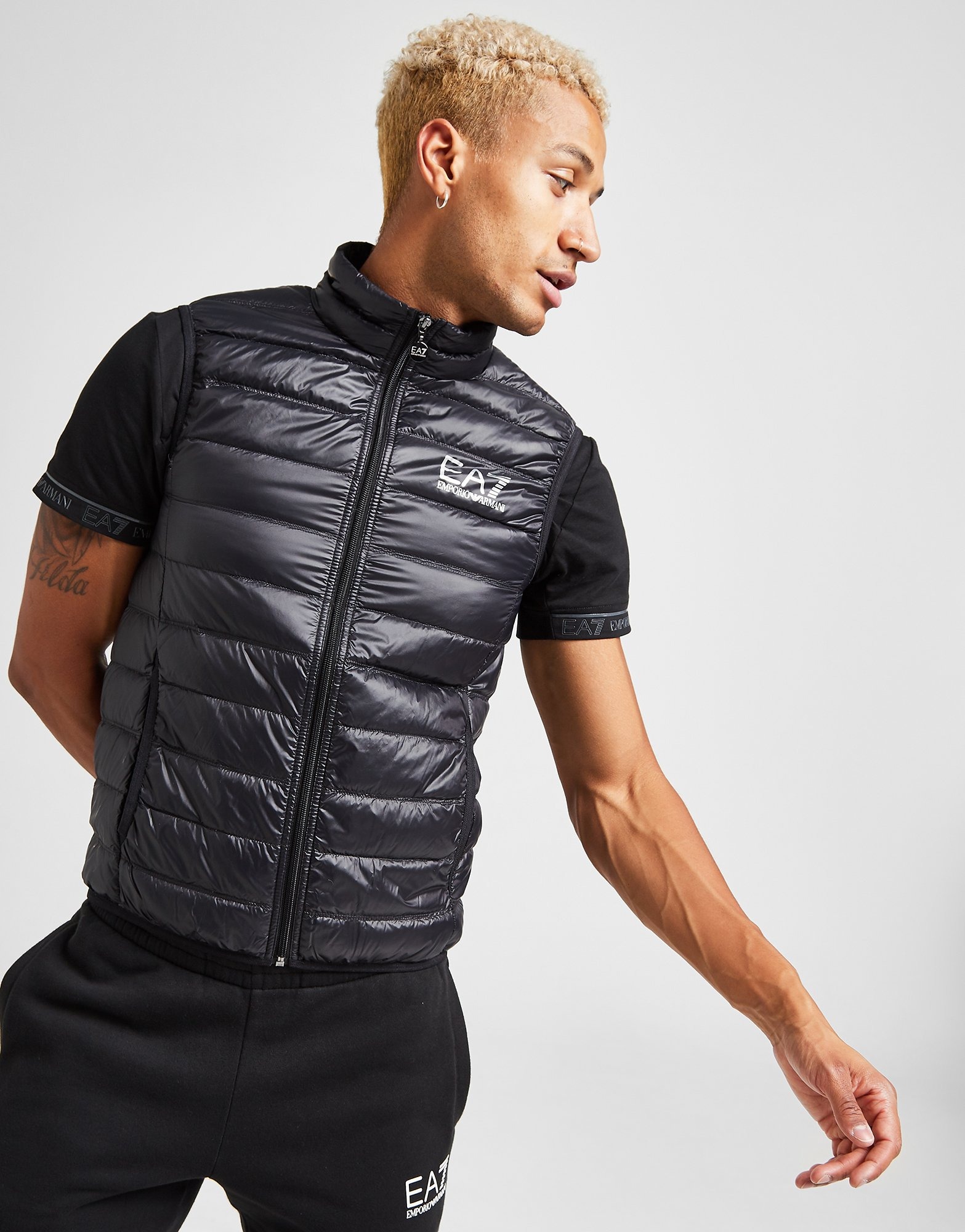 plaag landinwaarts Tol Emporio Armani EA7 Bubble Padded Gilet