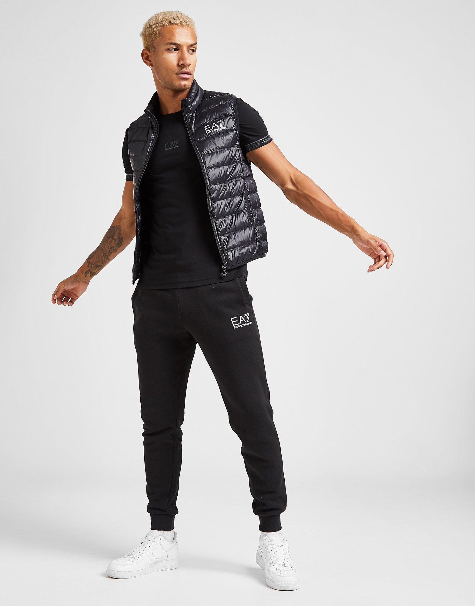 ea7 bodywarmer with hood