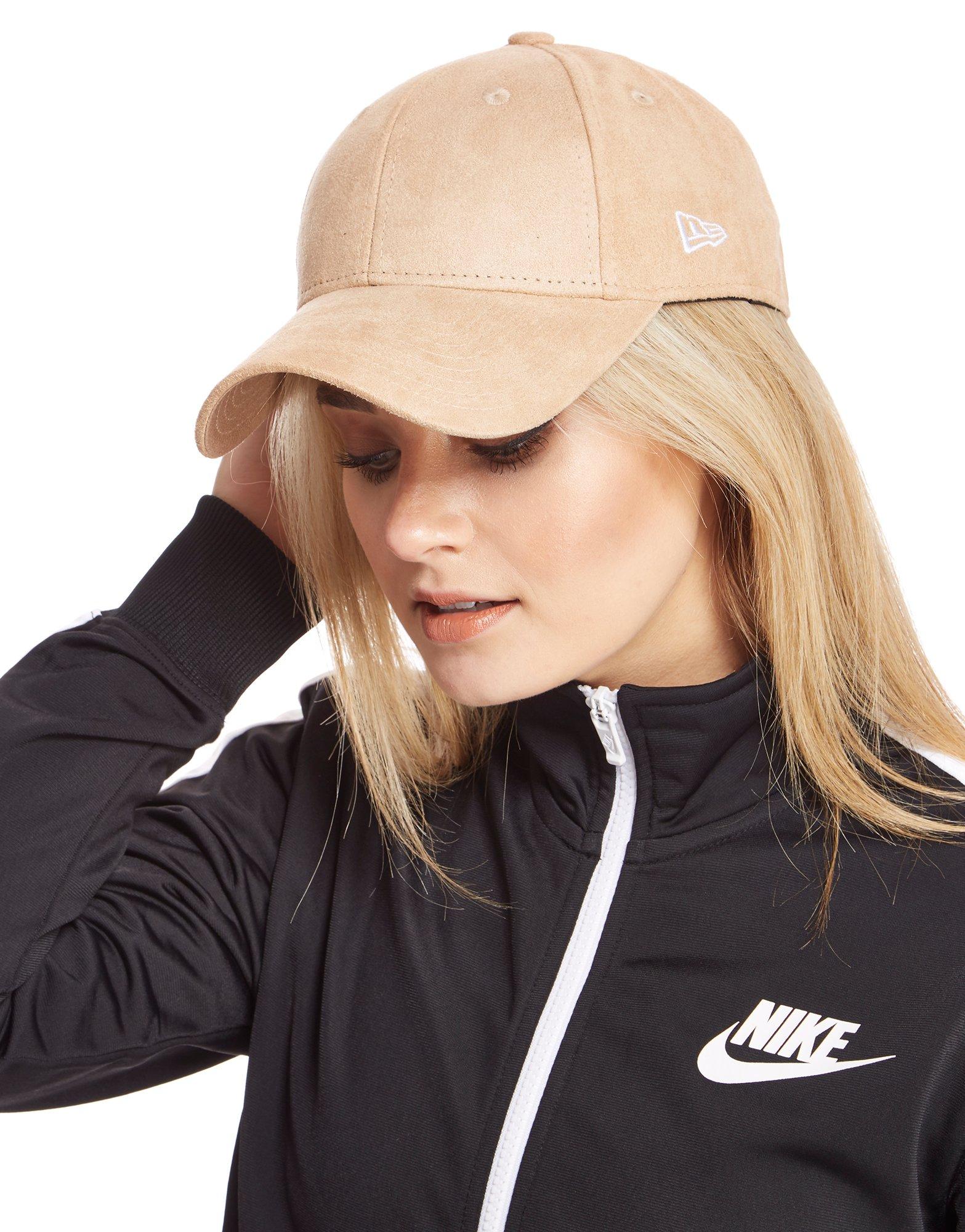 New Era 9FORTY Suede Cap