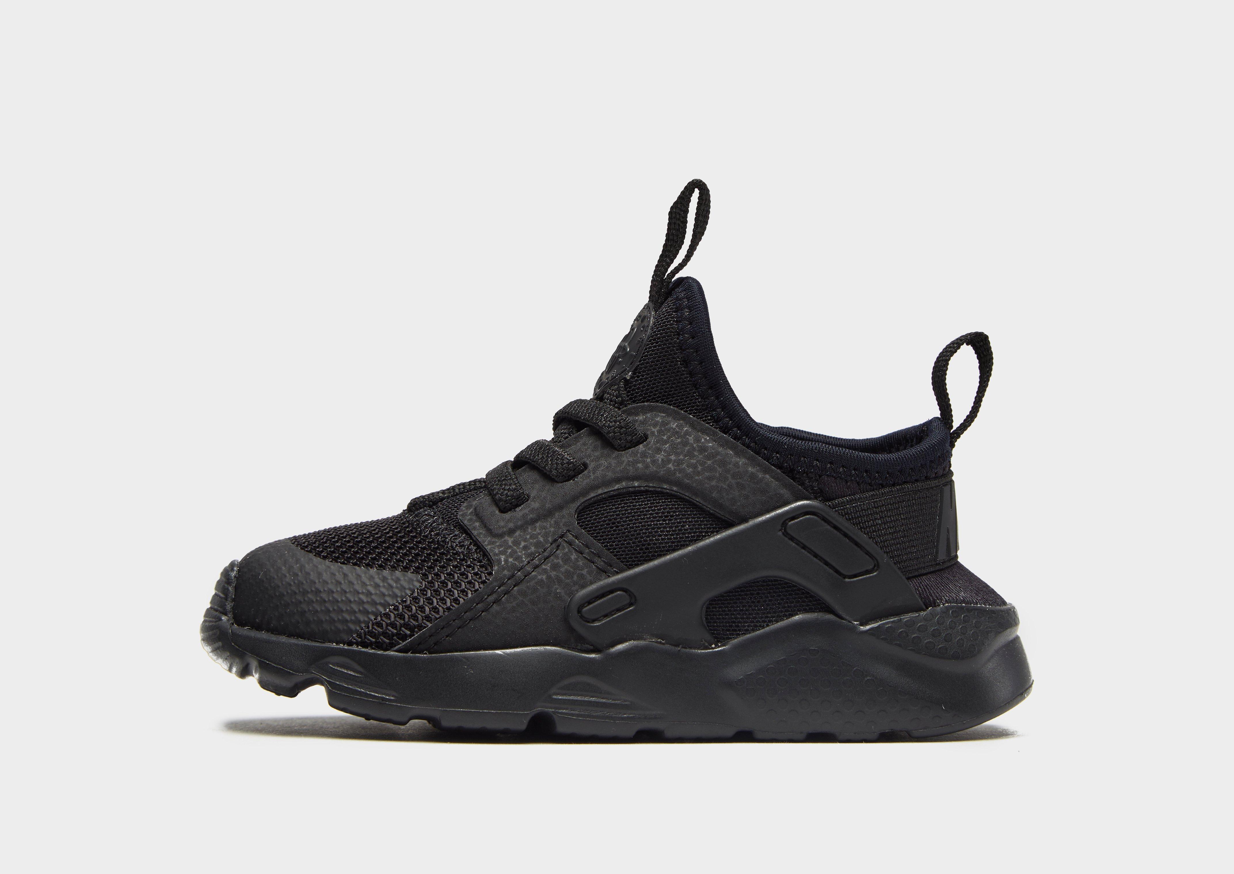 nike huarache black junior