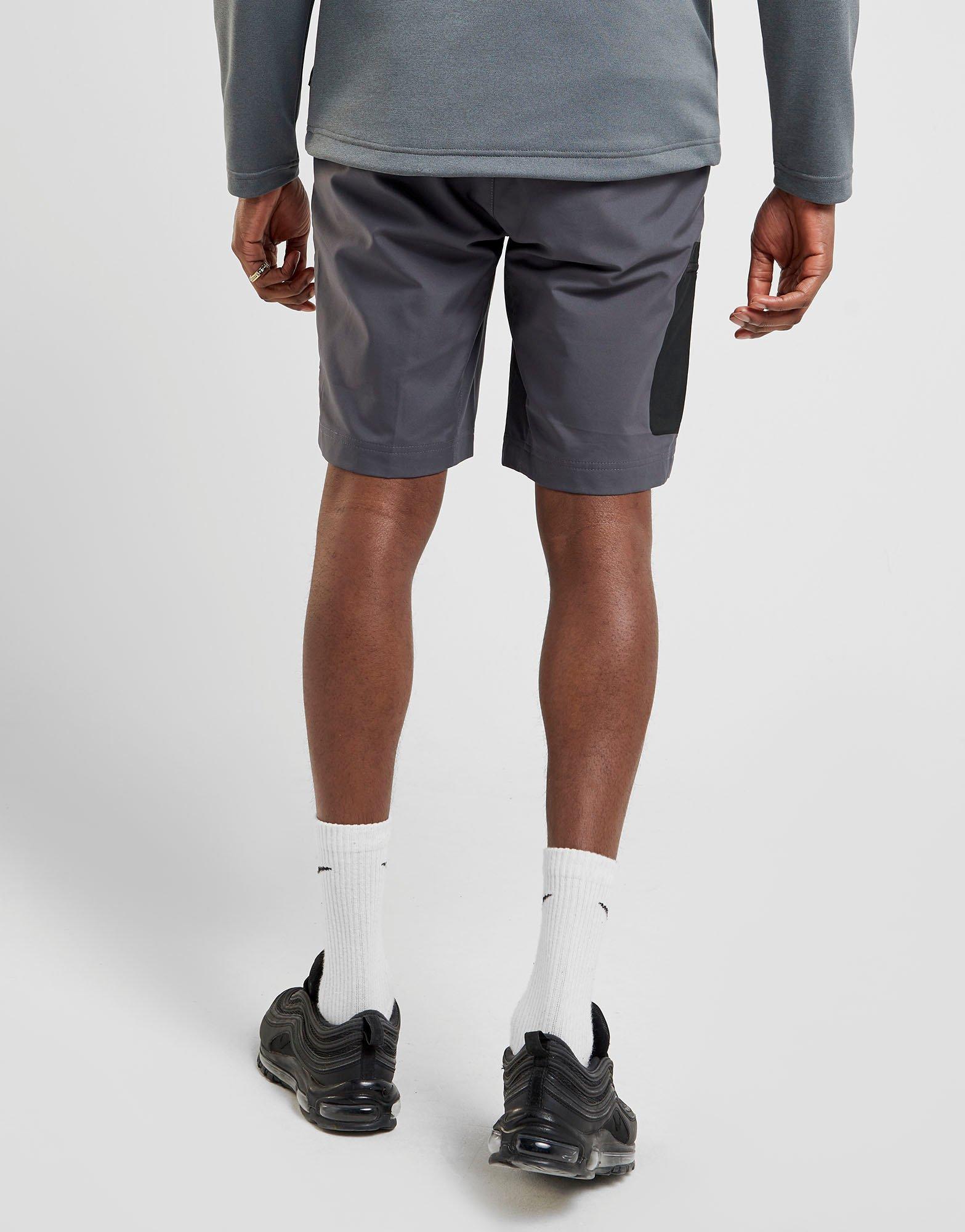 jack wolfskin contrast pocket shorts