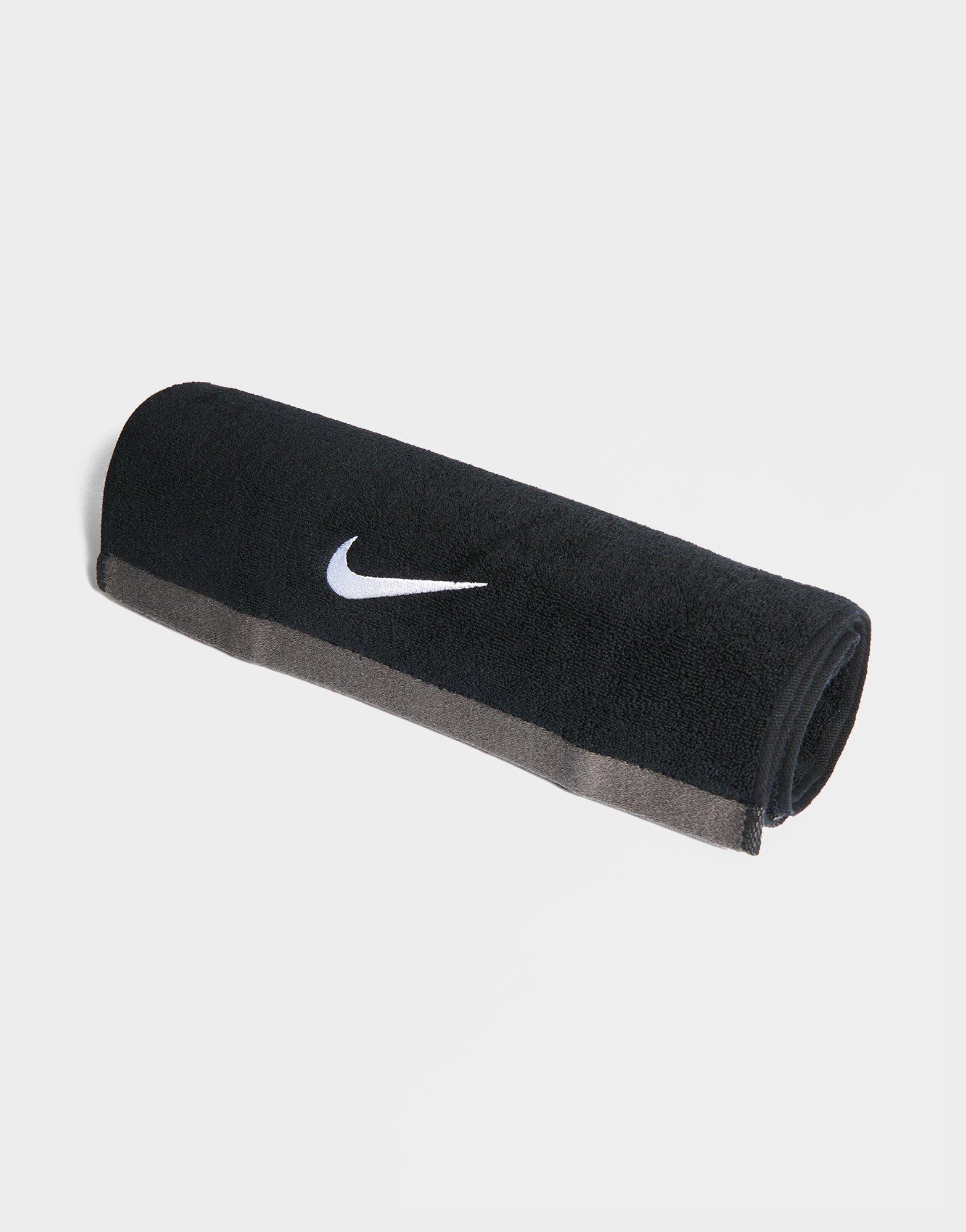 Nike Medium Fundamental Towel