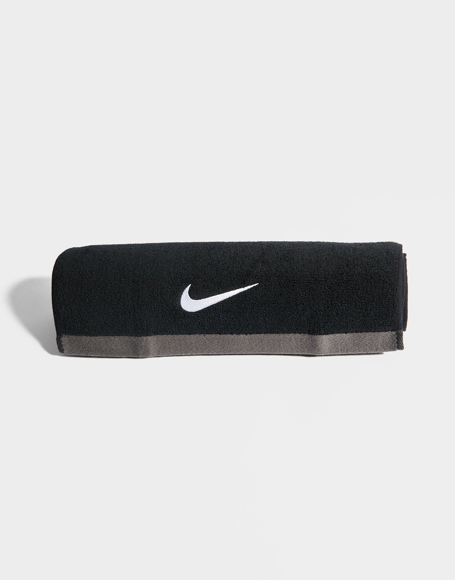 Nike Medium Fundamental Towel