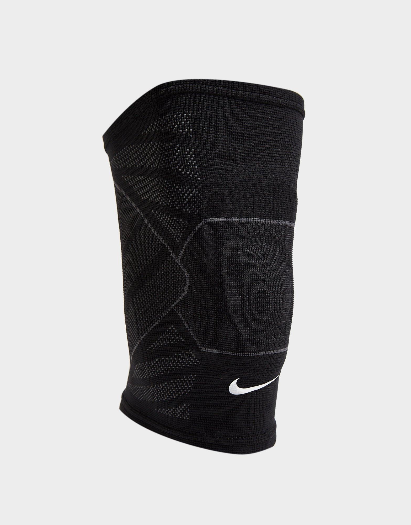 jd sports knee support