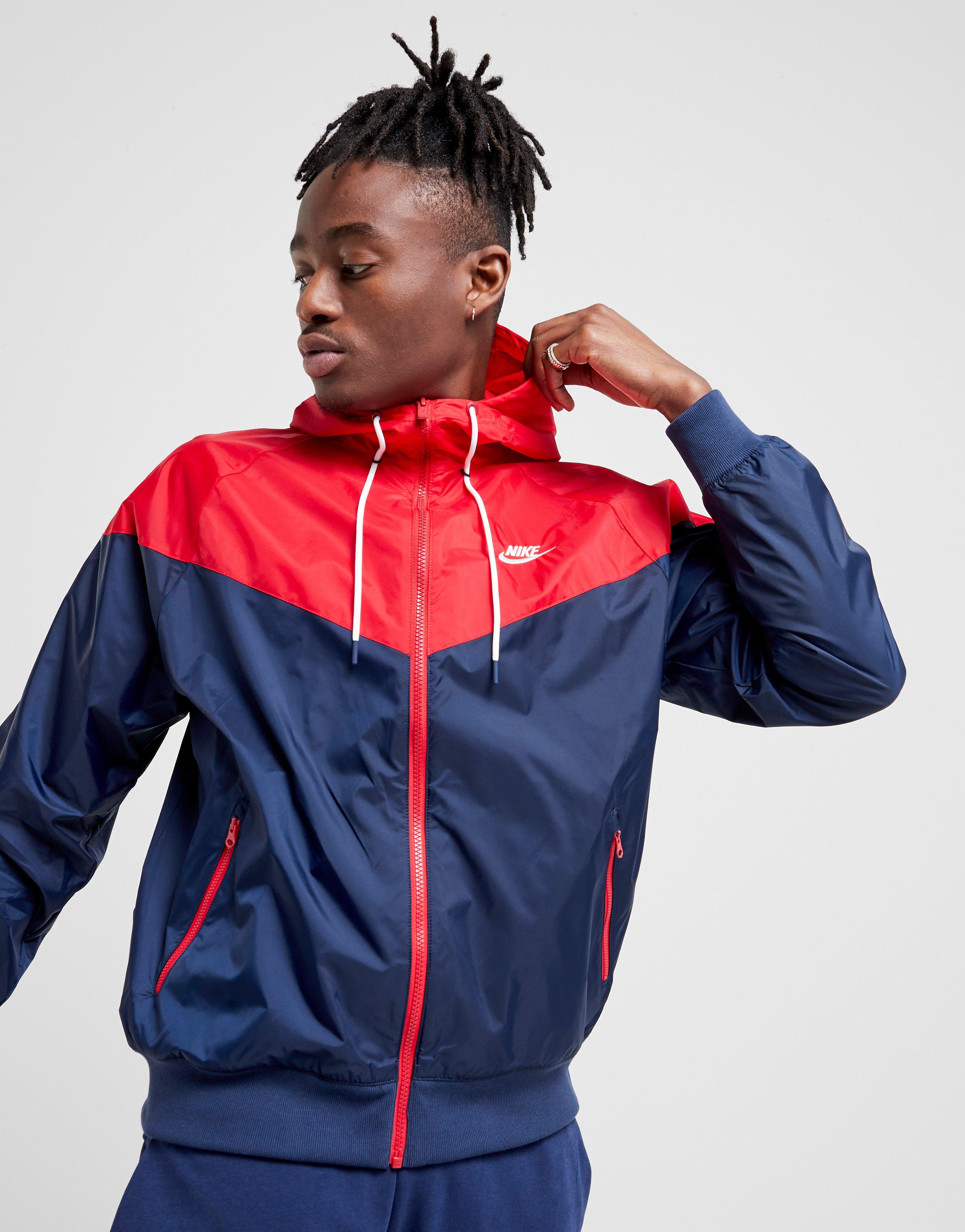 nike lightweight windrunner