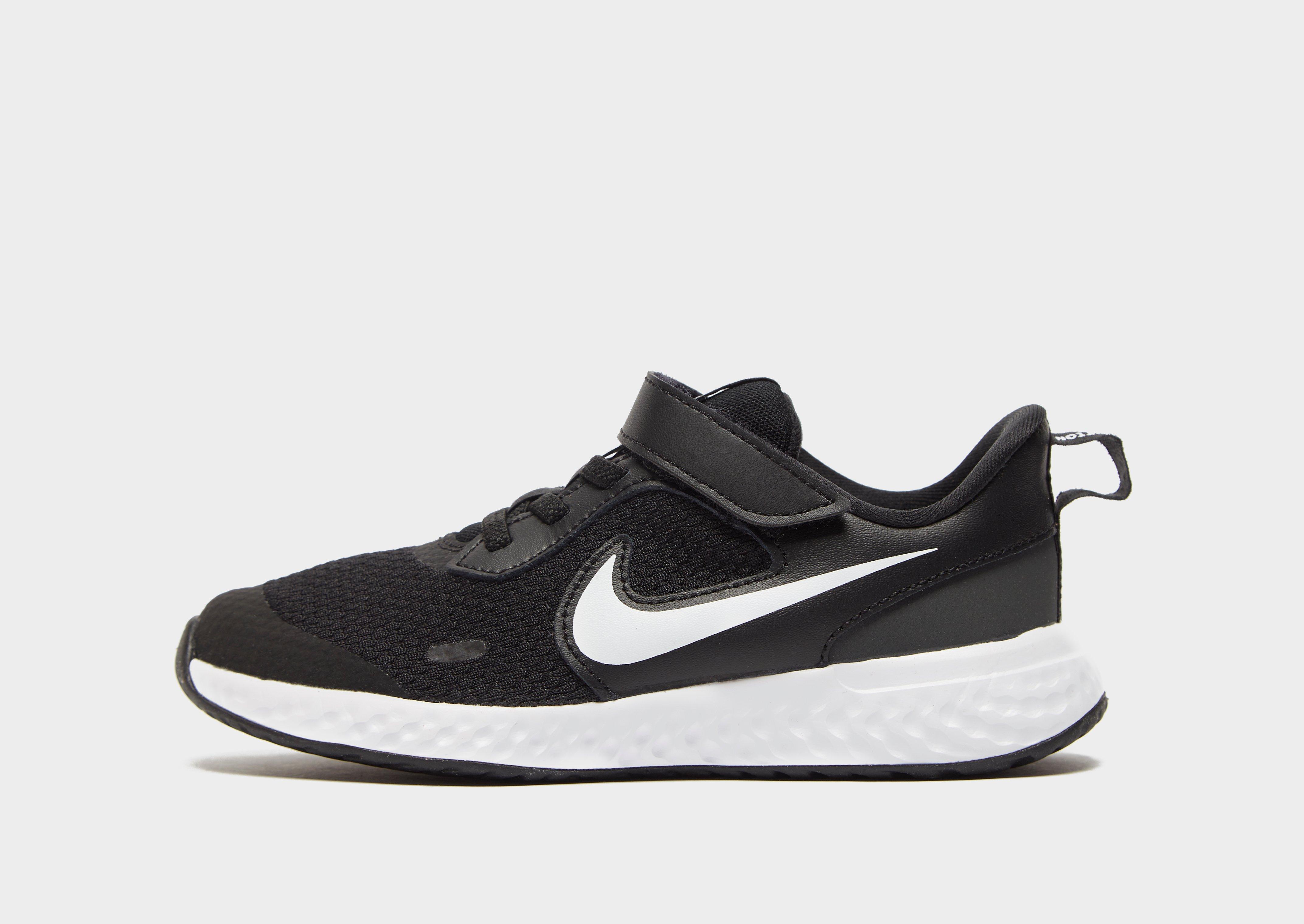 nike revolution 5 childrens trainers