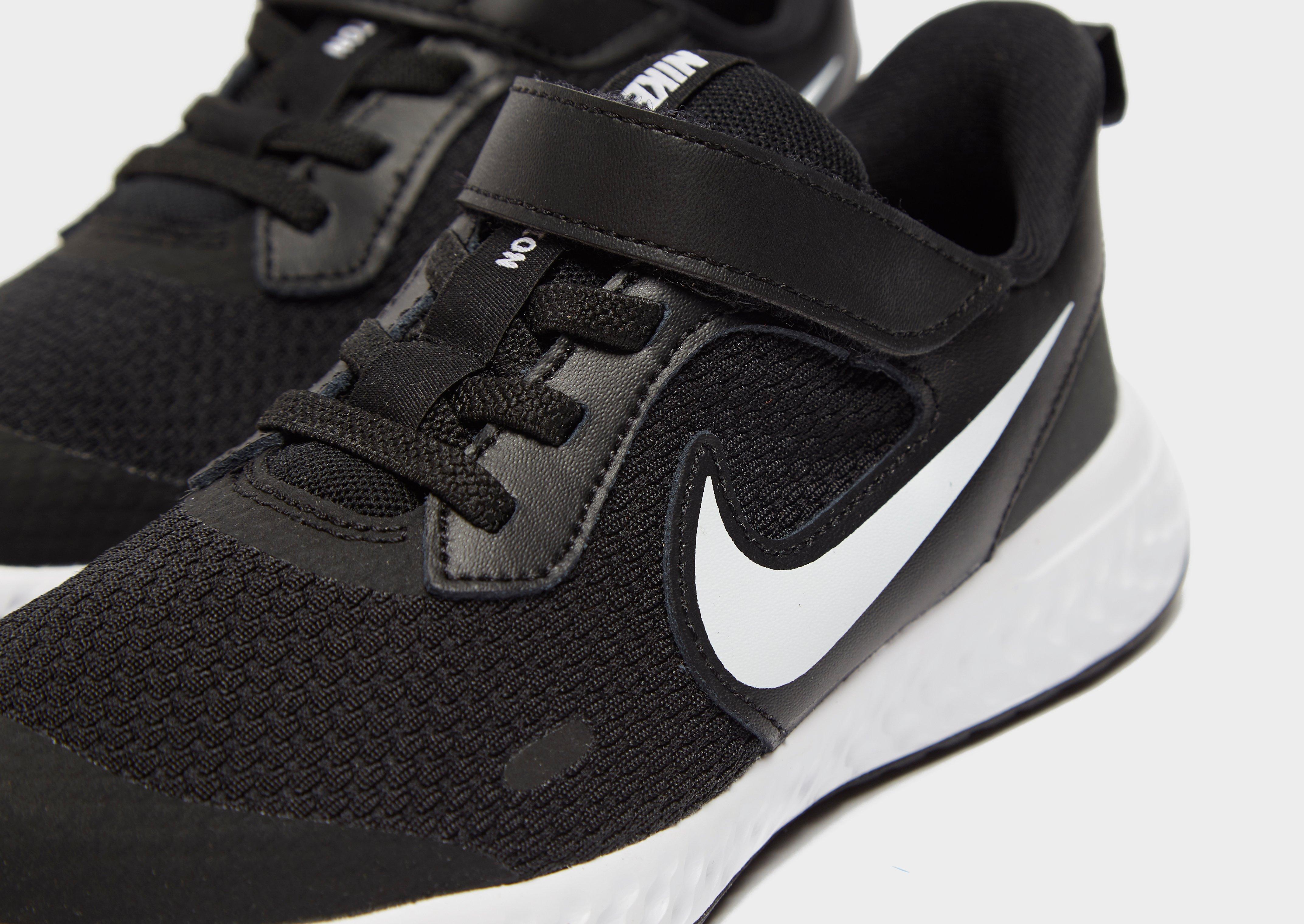 kids nike revolution 5